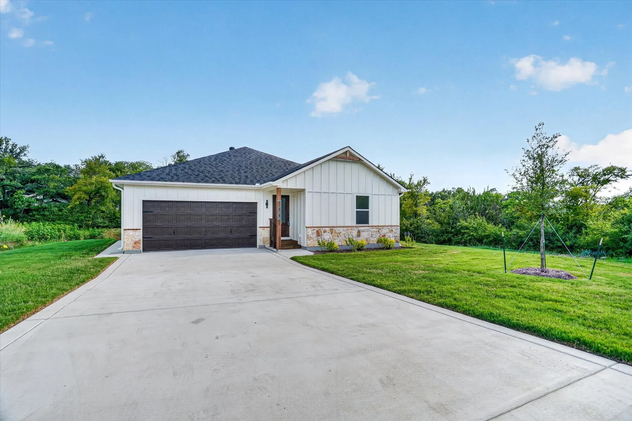 Single Family Residence For Sale in Tarrant County , 7007 Clarke Drive, Lake Worth, Texas 76135, 3 Bedroom, 3 Bathroom, 2 Garage spaces, 1,600 Sqft, built in 2026, mls#21311597, Real Estate Agent in Lake Worth, Homes For Sale in Tarrant county, Homes For Sale in Lake Worth, Realtor in Lake Worth Texas, Real Estate Brokerage Independent Realty Texas, Luminita Cordes Realtor
