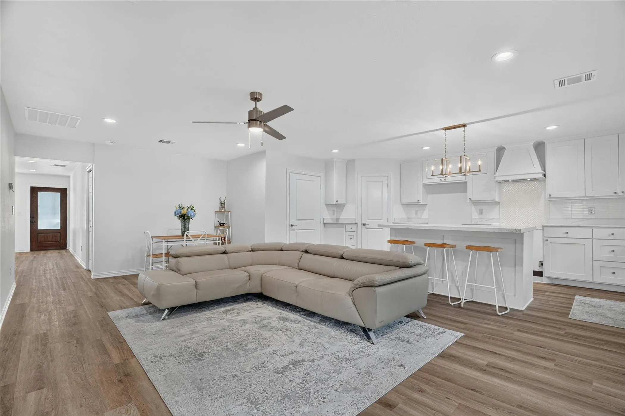 Single Family Residence For Sale in Tarrant County , 7007 Clarke Drive, Lake Worth, Texas 76135, 3 Bedroom, 3 Bathroom, 2 Garage spaces, 1,600 Sqft, built in 2026, mls#21311597, Real Estate Agent in Lake Worth, Homes For Sale in Tarrant county, Homes For Sale in Lake Worth, Realtor in Lake Worth Texas, Real Estate Brokerage Independent Realty Texas, Luminita Cordes Realtor