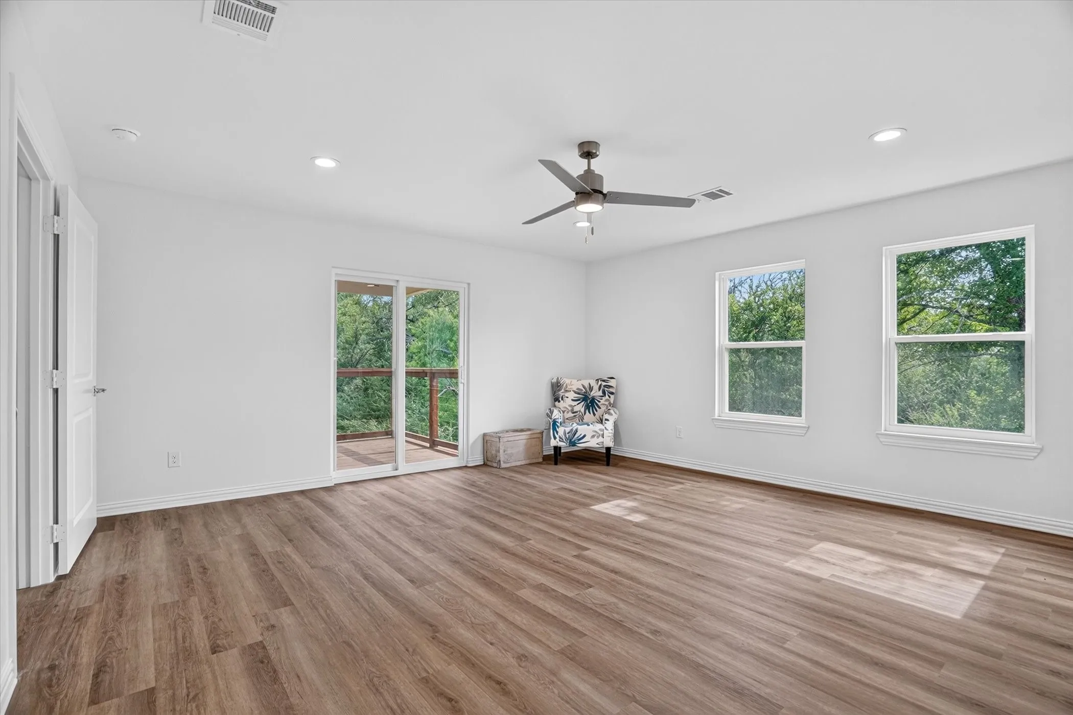 Single Family Residence For Sale in Tarrant County , 7007 Clarke Drive, Lake Worth, Texas 76135, 3 Bedroom, 3 Bathroom, 2 Garage spaces, 1,600 Sqft, built in 2026, mls#21311597, Real Estate Agent in Lake Worth, Homes For Sale in Tarrant county, Homes For Sale in Lake Worth, Realtor in Lake Worth Texas, Real Estate Brokerage Independent Realty Texas, Luminita Cordes Realtor