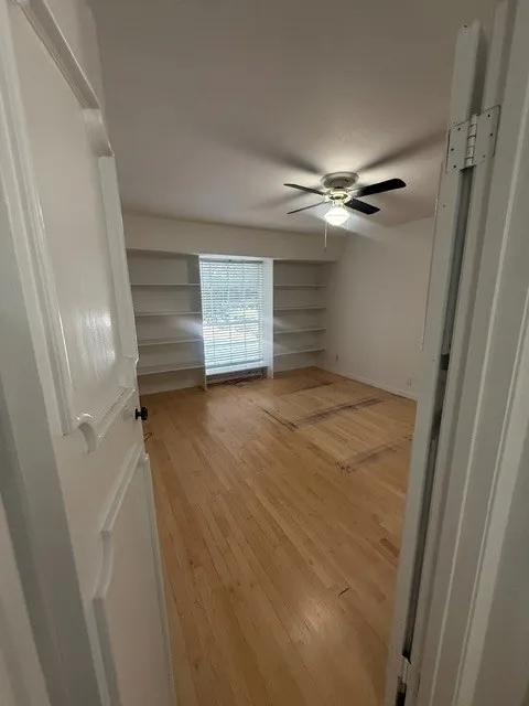 Condominium For Rent in Dallas County , 12888 montfort Drive 245, Dallas, Texas 75230, 2 Bedroom, 1 Bathroom, 1 Garage spaces, 774 Sqft, built in 1968, mls#21312781, Real Estate Agent in Dallas, Homes For Rent in Dallas county, Homes For Rent in Dallas, Realtor in Dallas Texas, Real Estate Brokerage Independent Realty Texas, Luminita Cordes Realtor
