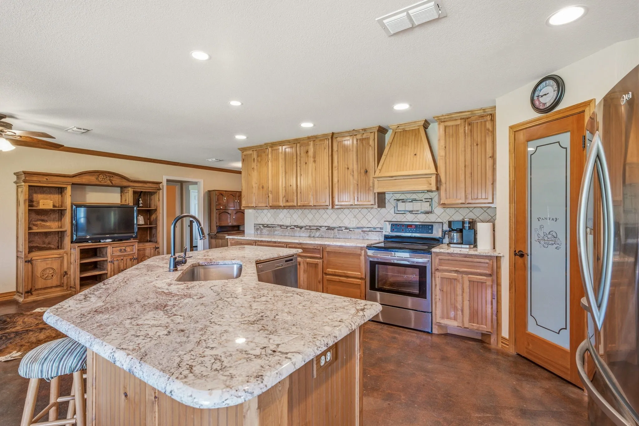 Single Family Residence For Sale in Stephens County , 12697 CR 126, Ranger, Texas 76470, 4 Bedroom, 3 Bathroom, 1 Garage spaces, 2,583 Sqft, built in 2014, mls#21312782, Real Estate Agent in Ranger, Homes For Sale in Stephens county, Homes For Sale in Ranger, Realtor in Ranger Texas, Real Estate Brokerage Independent Realty Texas, Luminita Cordes Realtor