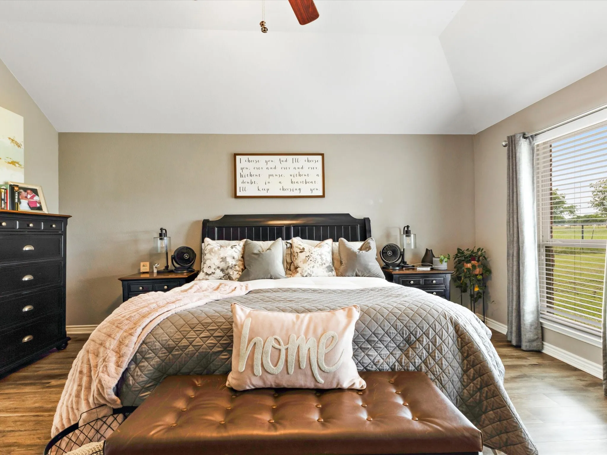 Single Family Residence For Sale in Denton County , 111 Petes Court, Ponder, Texas 76259, 4 Bedroom, 2 Bathroom, 2 Garage spaces, 2,359 Sqft, built in 2013, mls#21312720, Real Estate Agent in Ponder, Homes For Sale in Denton county, Homes For Sale in Ponder, Realtor in Ponder Texas, Real Estate Brokerage Independent Realty Texas, Luminita Cordes Realtor