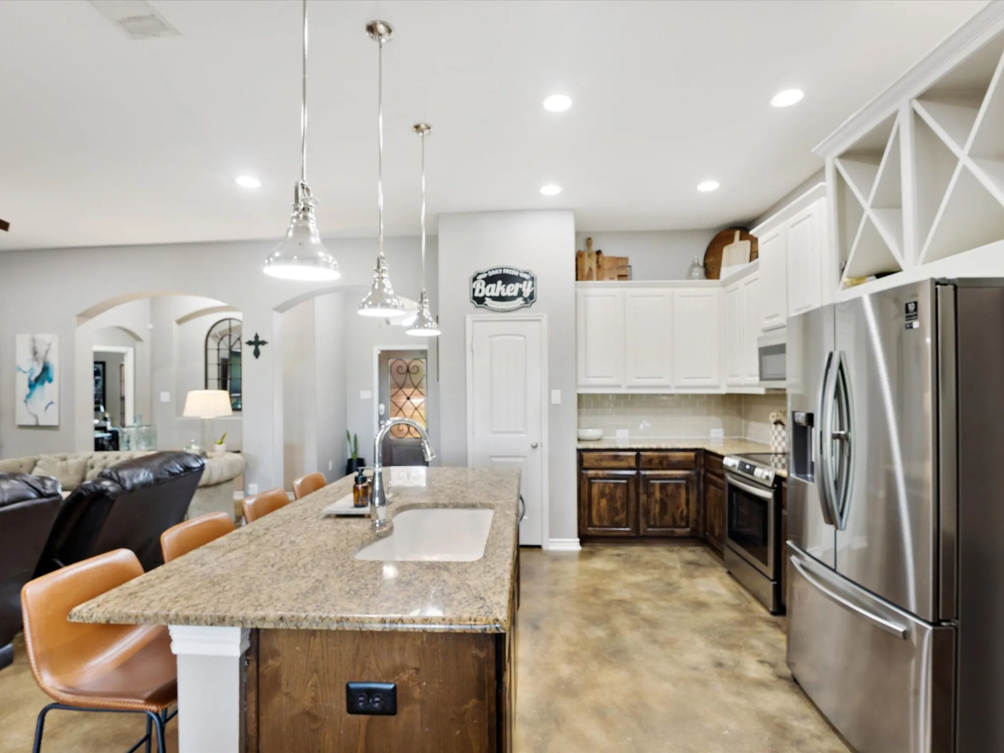 Single Family Residence For Sale in Denton County , 111 Petes Court, Ponder, Texas 76259, 4 Bedroom, 2 Bathroom, 2 Garage spaces, 2,359 Sqft, built in 2013, mls#21312720, Real Estate Agent in Ponder, Homes For Sale in Denton county, Homes For Sale in Ponder, Realtor in Ponder Texas, Real Estate Brokerage Independent Realty Texas, Luminita Cordes Realtor