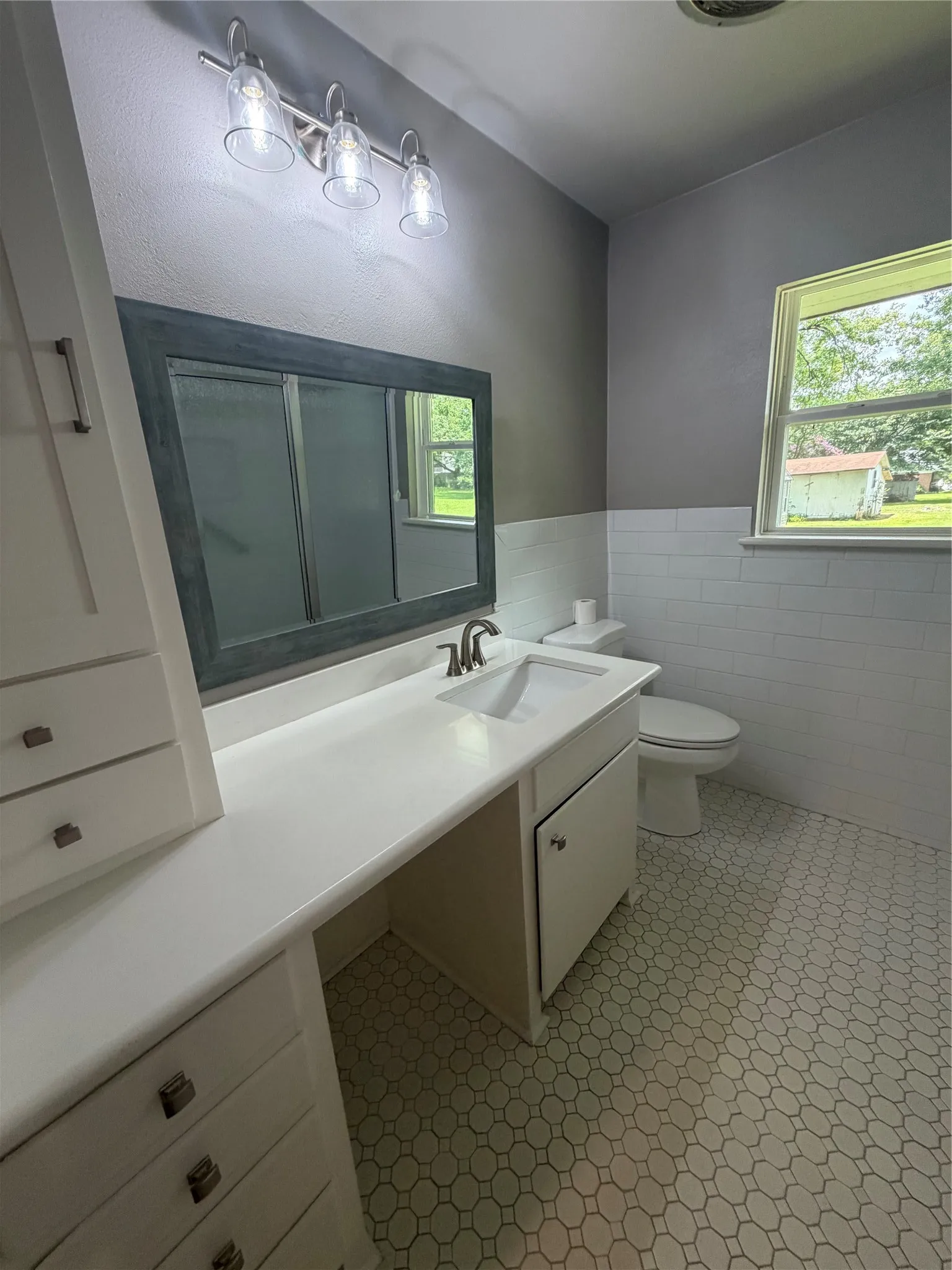 Single Family Residence For Sale in Hopkins County , 1601 San Jacinto Street, Sulphur Springs, Texas 75482, 3 Bedroom, 2 Bathroom, 2 Garage spaces, 1,870 Sqft, built in 1958, mls#21311866, Real Estate Agent in Sulphur Springs, Homes For Sale in Hopkins county, Homes For Sale in Sulphur Springs, Realtor in Sulphur Springs Texas, Real Estate Brokerage Independent Realty Texas, Luminita Cordes Realtor