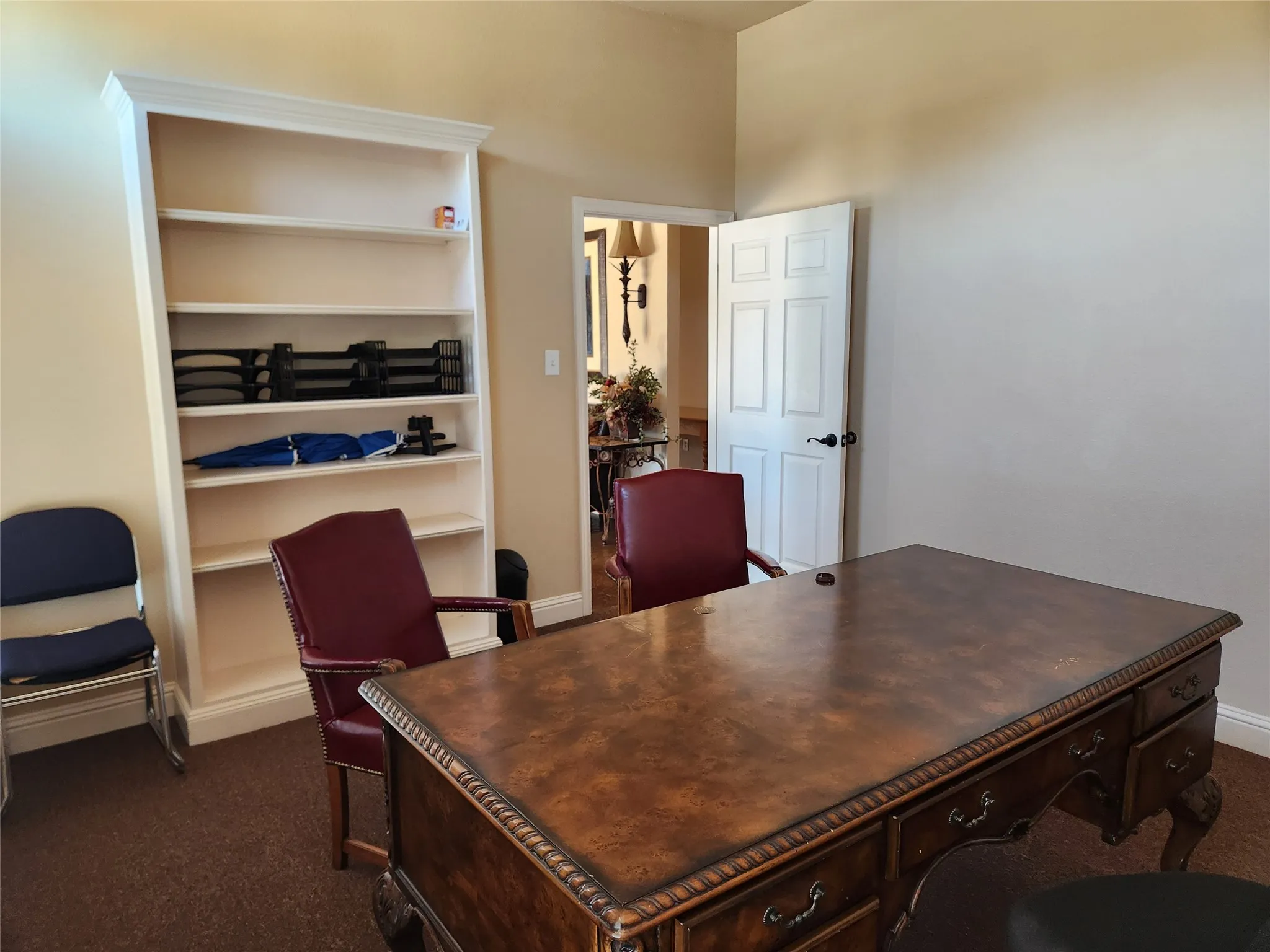 Built-in shelving unit with crown molding