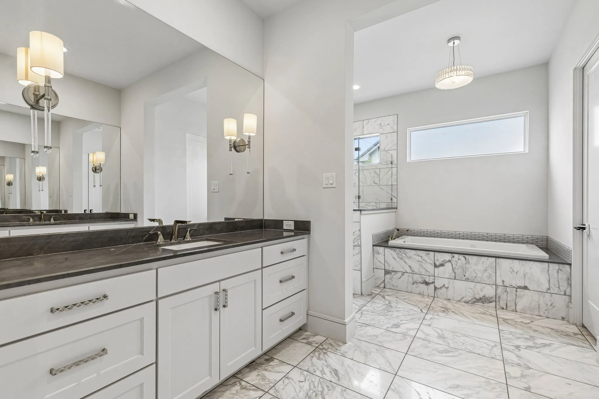 Single Family Residence For Sale in Tarrant County , 8605 Colina Terrace, Benbrook, Texas 76126, 4 Bedroom, 4 Bathroom, 2 Garage spaces, 4,273 Sqft, built in 2018, mls#21312314, Real Estate Agent in Benbrook, Homes For Sale in Tarrant county, Homes For Sale in Benbrook, Realtor in Benbrook Texas, Real Estate Brokerage Independent Realty Texas, Luminita Cordes Realtor