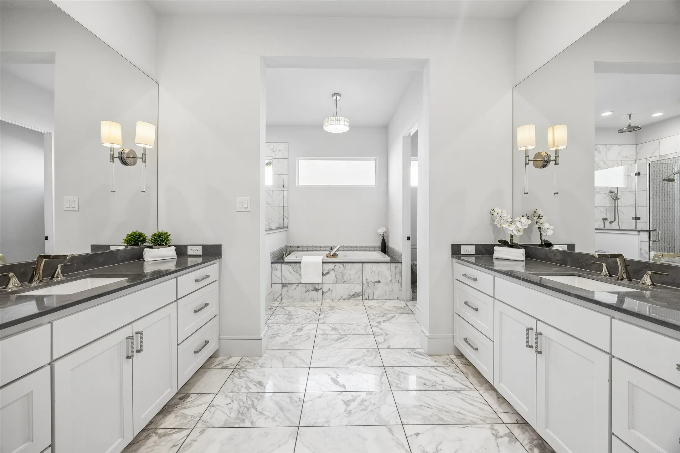 Single Family Residence For Sale in Tarrant County , 8605 Colina Terrace, Benbrook, Texas 76126, 4 Bedroom, 4 Bathroom, 2 Garage spaces, 4,273 Sqft, built in 2018, mls#21312314, Real Estate Agent in Benbrook, Homes For Sale in Tarrant county, Homes For Sale in Benbrook, Realtor in Benbrook Texas, Real Estate Brokerage Independent Realty Texas, Luminita Cordes Realtor