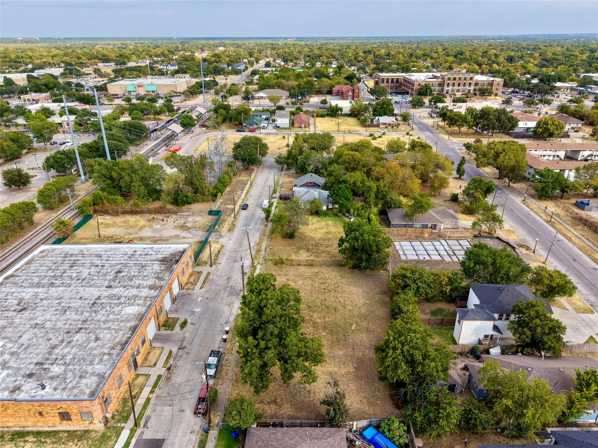 Unimproved Land For Sale in Dallas County , 2801 Medill Street, Dallas, Texas 75215, 0, 0, Garage spaces, 0 Sqft, built in 0, mls#21312065, Real Estate Agent in Dallas, Homes For Sale in Dallas county, Homes For Sale in Dallas, Realtor in Dallas Texas, Real Estate Brokerage Independent Realty Texas, Luminita Cordes Realtor