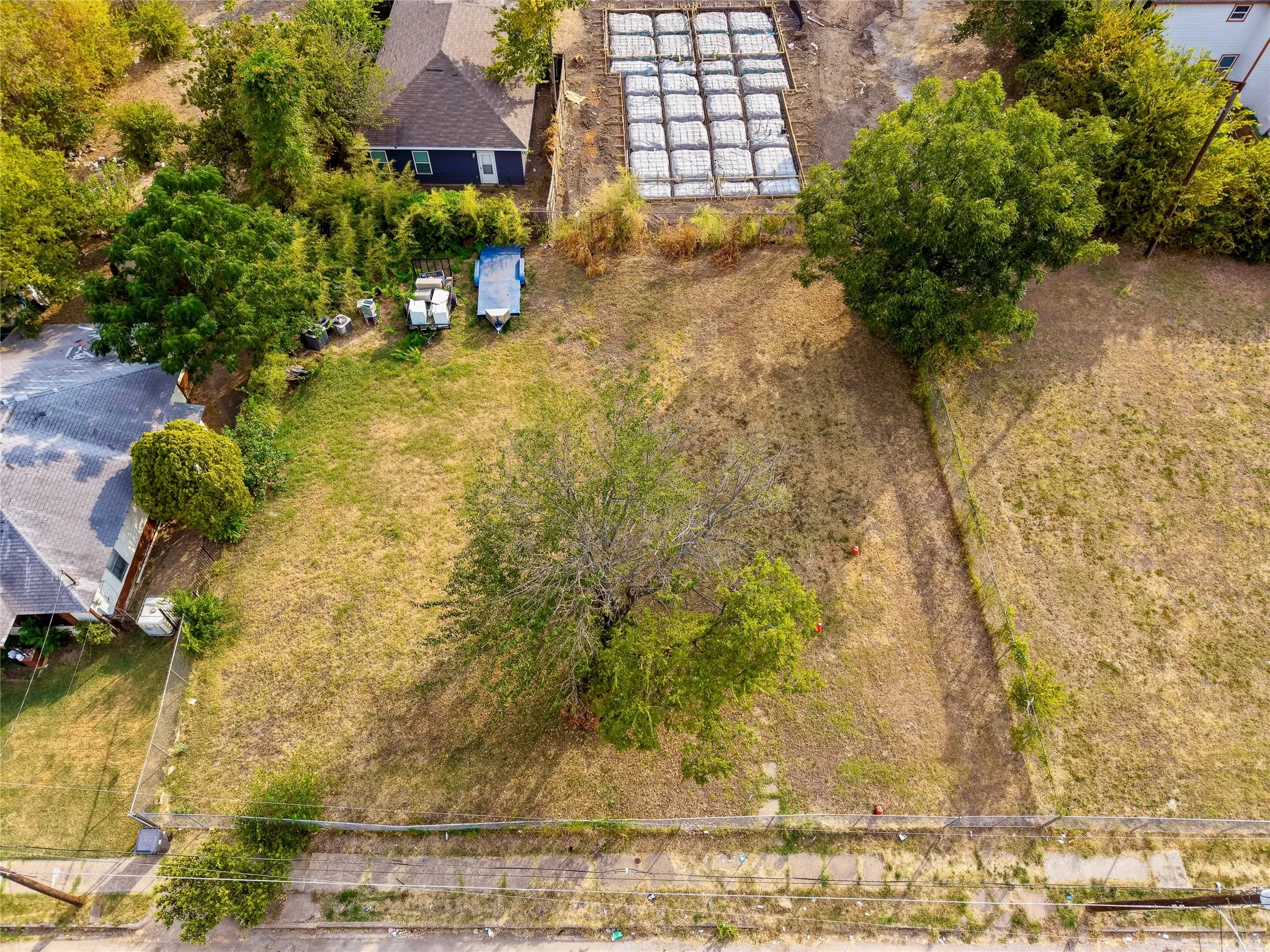 Unimproved Land For Sale in Dallas County , 2801 Medill Street, Dallas, Texas 75215, 0, 0, Garage spaces, 0 Sqft, built in 0, mls#21312065, Real Estate Agent in Dallas, Homes For Sale in Dallas county, Homes For Sale in Dallas, Realtor in Dallas Texas, Real Estate Brokerage Independent Realty Texas, Luminita Cordes Realtor