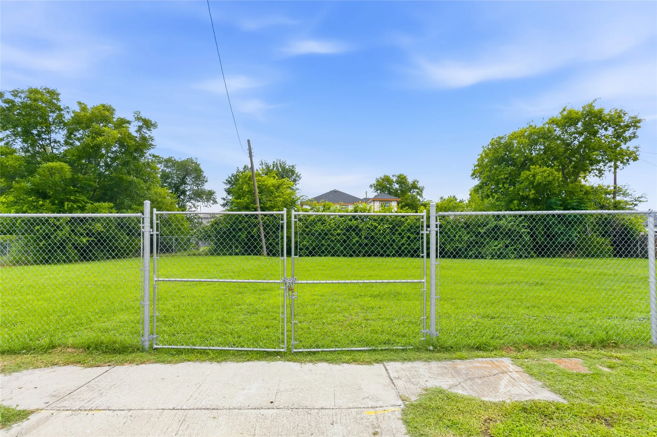 Unimproved Land For Sale in Dallas County , 2801 Medill Street, Dallas, Texas 75215, 0, 0, Garage spaces, 0 Sqft, built in 0, mls#21312065, Real Estate Agent in Dallas, Homes For Sale in Dallas county, Homes For Sale in Dallas, Realtor in Dallas Texas, Real Estate Brokerage Independent Realty Texas, Luminita Cordes Realtor