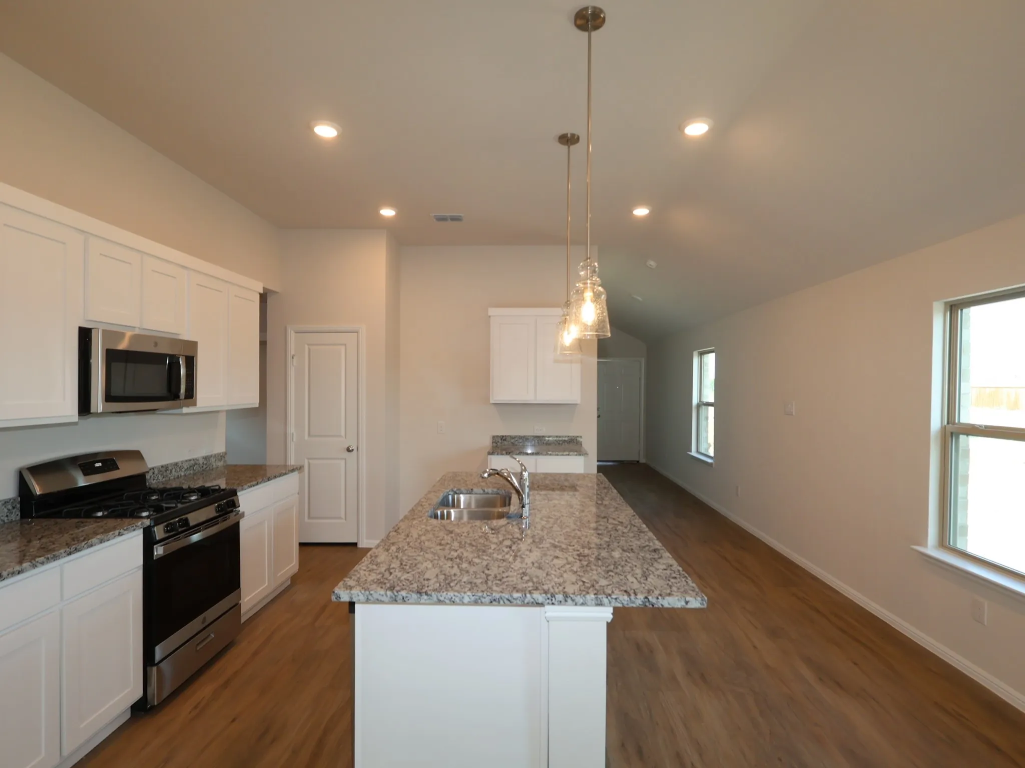 Single Family Residence For Sale in Grayson County , 1284 Tallowwood Trail, Van Alstyne, Texas 75495, 3 Bedroom, 2 Bathroom, 2 Garage spaces, 1,649 Sqft, built in 2026, mls#21304844, Real Estate Agent in Van Alstyne, Homes For Sale in Grayson county, Homes For Sale in Van Alstyne, Realtor in Van Alstyne Texas, Real Estate Brokerage Independent Realty Texas, Luminita Cordes Realtor