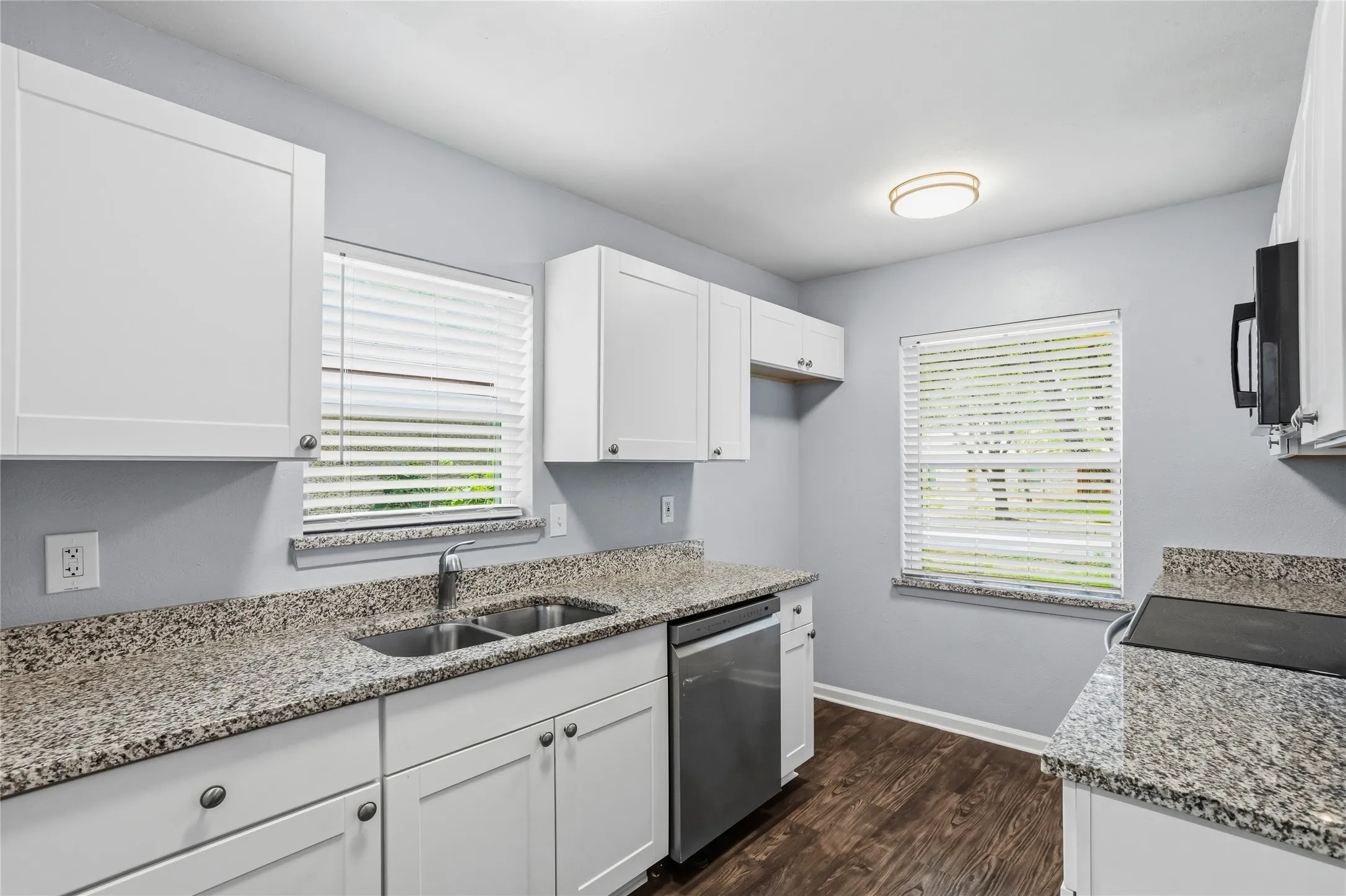 Single Family Residence For Sale in Denton County , 1113 Winterwood Drive, Lewisville, Texas 75067, 3 Bedroom, 2 Bathroom, 2 Garage spaces, 1,584 Sqft, built in 1970, mls#21312854, Real Estate Agent in Lewisville, Homes For Sale in Denton county, Homes For Sale in Lewisville, Realtor in Lewisville Texas, Real Estate Brokerage Independent Realty Texas, Luminita Cordes Realtor