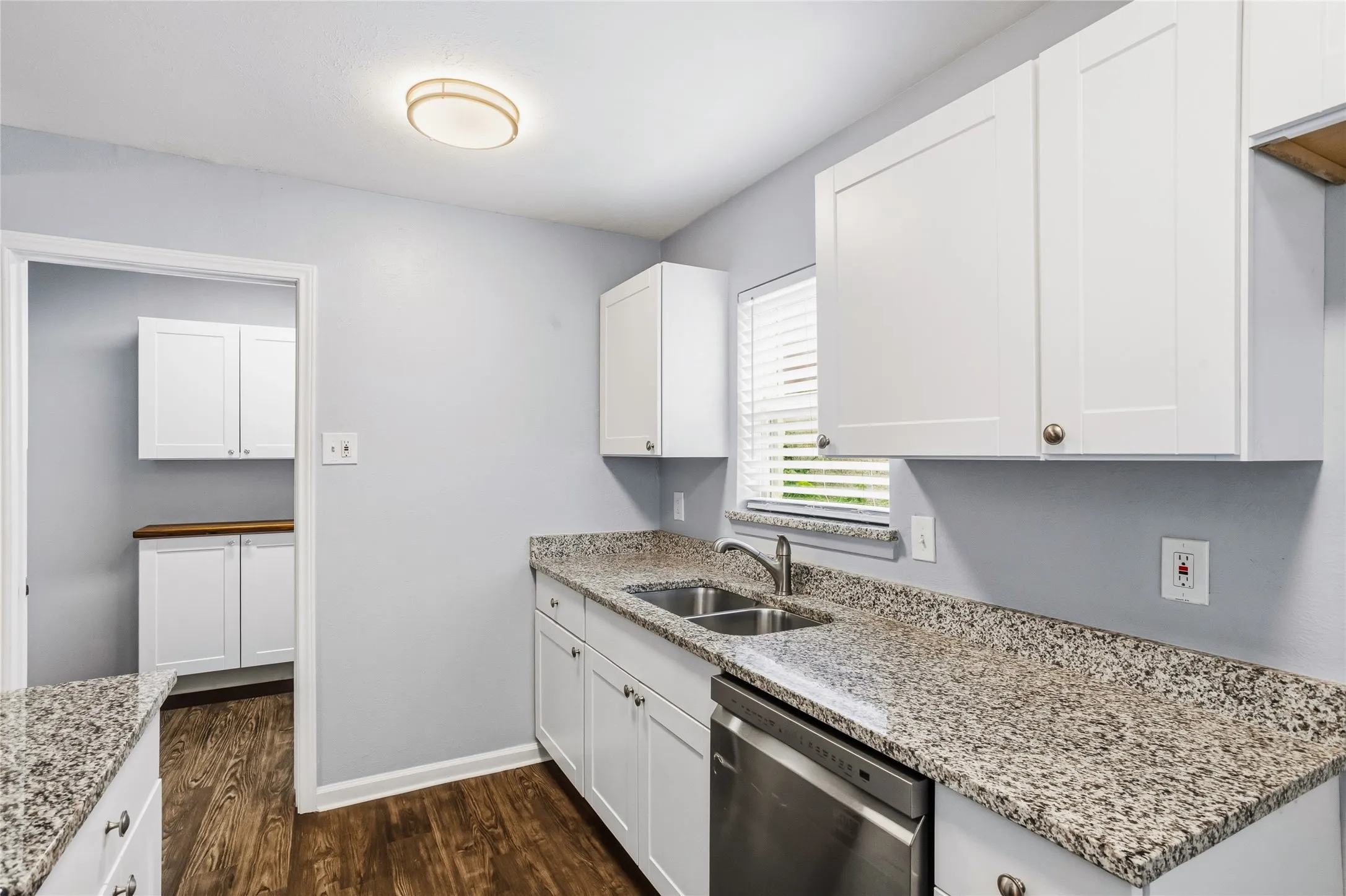 Single Family Residence For Sale in Denton County , 1113 Winterwood Drive, Lewisville, Texas 75067, 3 Bedroom, 2 Bathroom, 2 Garage spaces, 1,584 Sqft, built in 1970, mls#21312854, Real Estate Agent in Lewisville, Homes For Sale in Denton county, Homes For Sale in Lewisville, Realtor in Lewisville Texas, Real Estate Brokerage Independent Realty Texas, Luminita Cordes Realtor