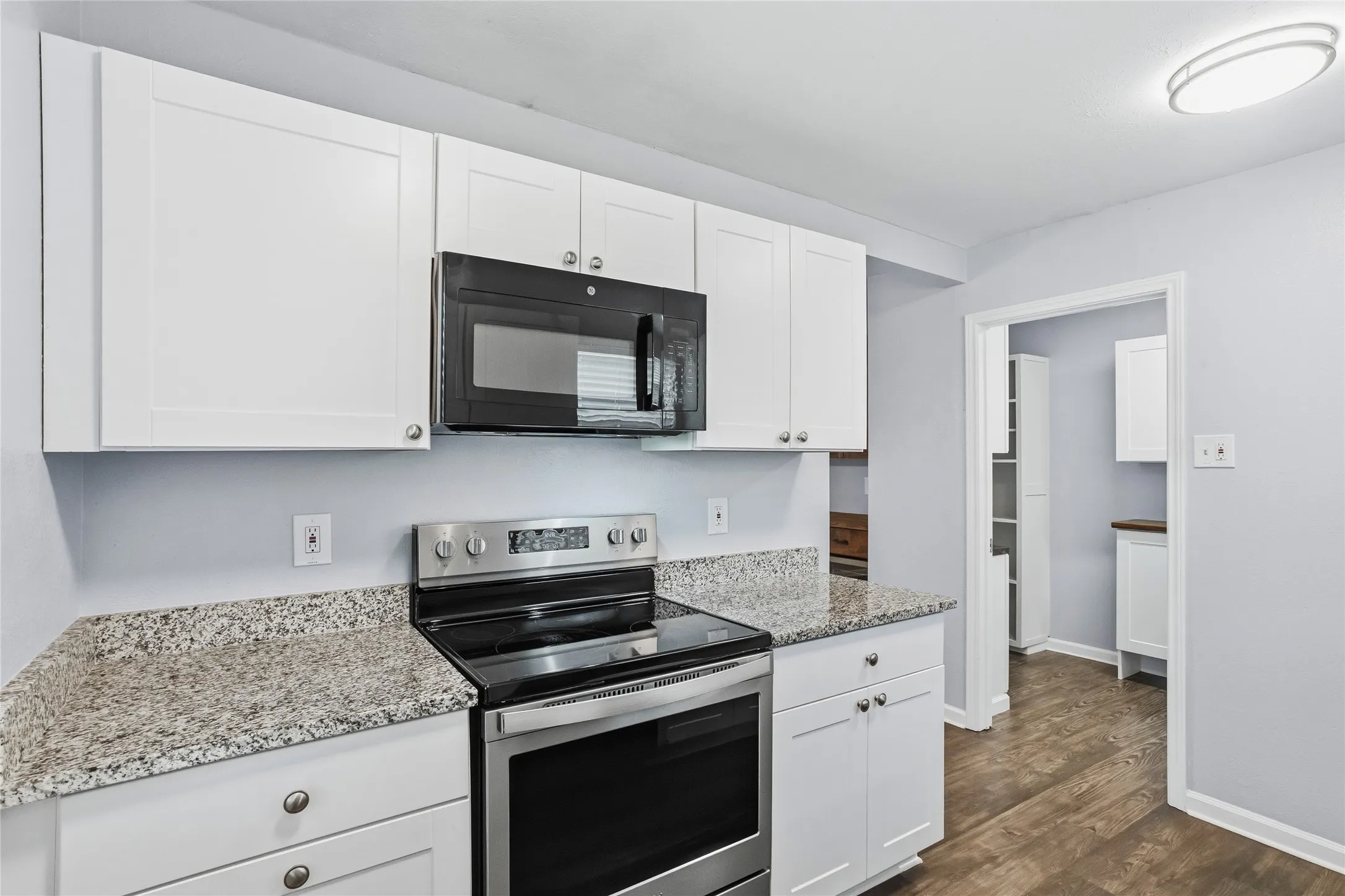 Single Family Residence For Sale in Denton County , 1113 Winterwood Drive, Lewisville, Texas 75067, 3 Bedroom, 2 Bathroom, 2 Garage spaces, 1,584 Sqft, built in 1970, mls#21312854, Real Estate Agent in Lewisville, Homes For Sale in Denton county, Homes For Sale in Lewisville, Realtor in Lewisville Texas, Real Estate Brokerage Independent Realty Texas, Luminita Cordes Realtor