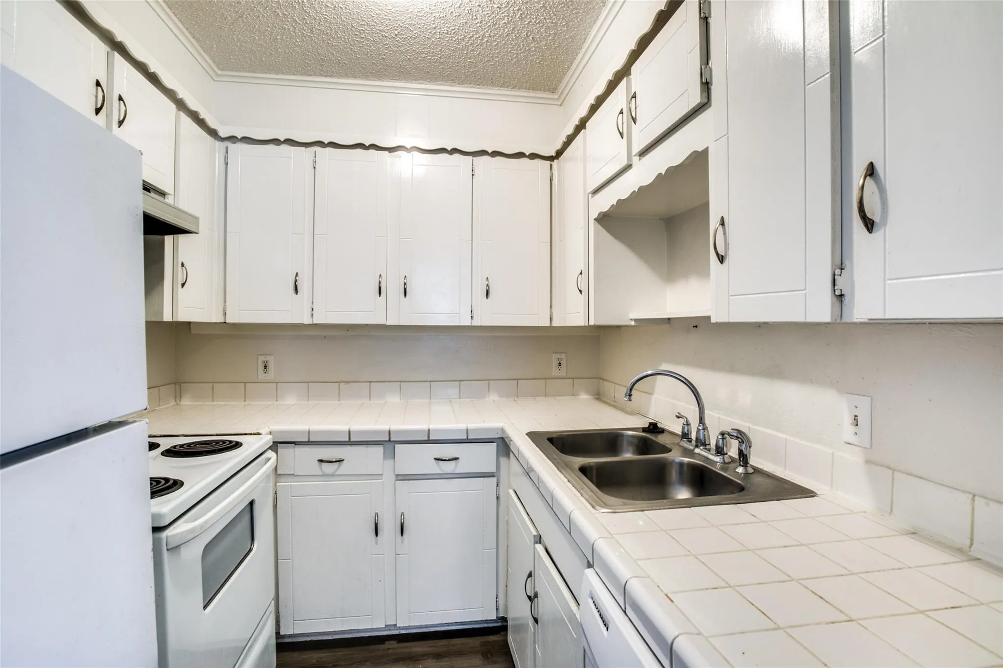 Single Family Residence For Rent in Tarrant County , 105 Peach Street A, Crowley, Texas 76036, 2 Bedroom, 1 Bathroom, 2 Garage spaces, 968 Sqft, built in 1980, mls#21312872, Real Estate Agent in Crowley, Homes For Rent in Tarrant county, Homes For Rent in Crowley, Realtor in Crowley Texas, Real Estate Brokerage Independent Realty Texas, Luminita Cordes Realtor