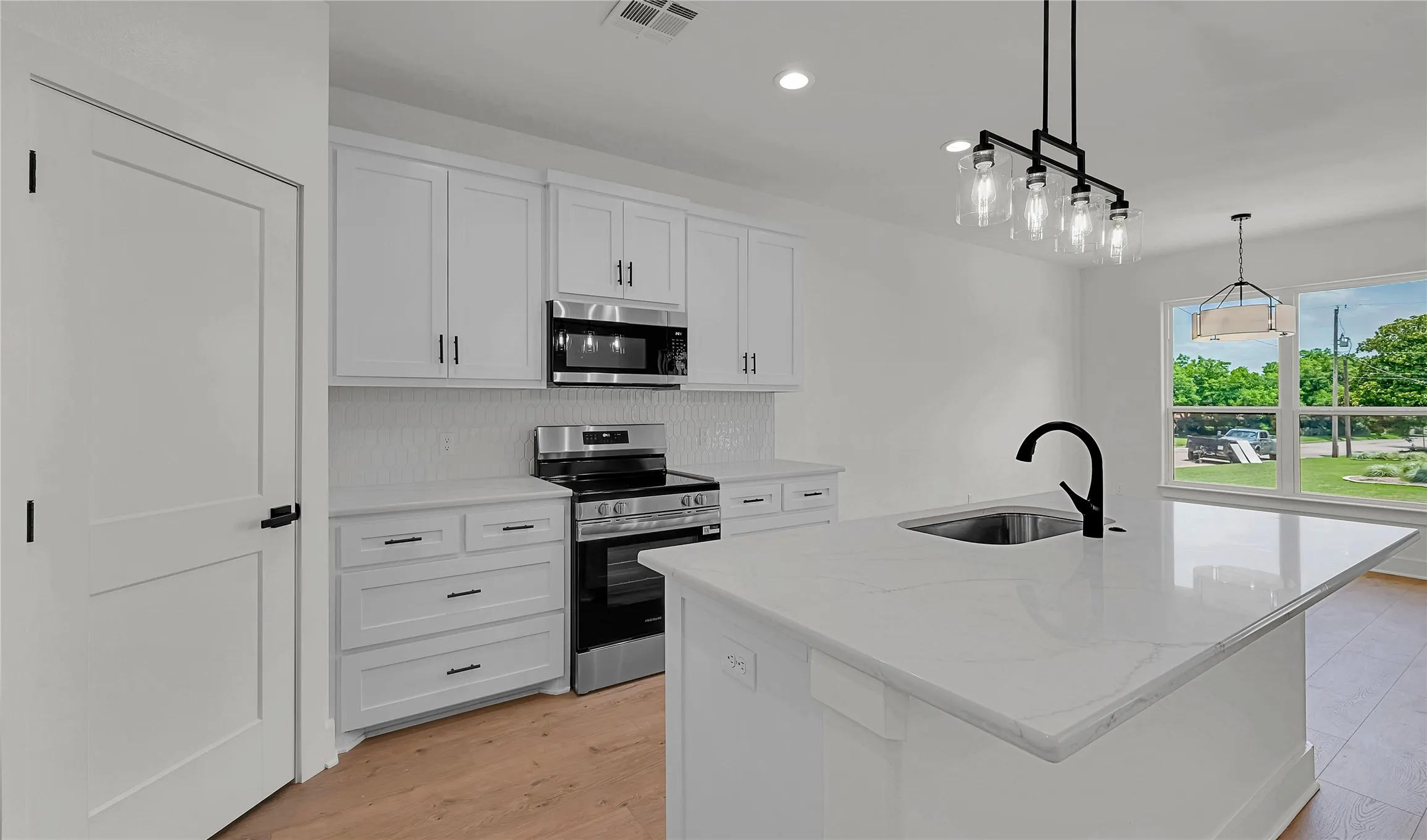 Single Family Residence For Sale in Bosque County , 806 S Avenue Q, Clifton, Texas 76634, 3 Bedroom, 2 Bathroom, 2 Garage spaces, 1,500 Sqft, built in 2026, mls#21312778, Real Estate Agent in Clifton, Homes For Sale in Bosque county, Homes For Sale in Clifton, Realtor in Clifton Texas, Real Estate Brokerage Independent Realty Texas, Luminita Cordes Realtor