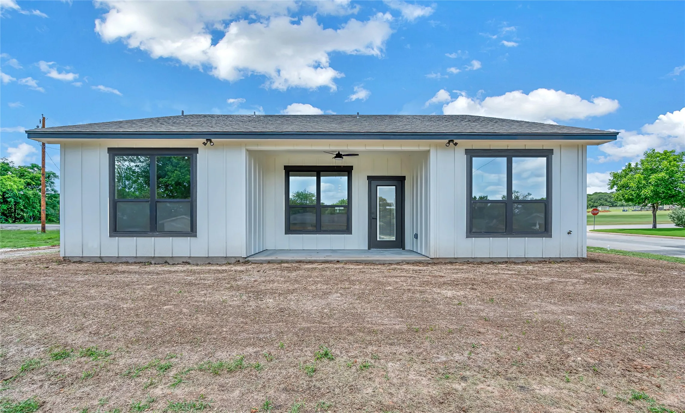 Single Family Residence For Sale in Bosque County , 806 S Avenue Q, Clifton, Texas 76634, 3 Bedroom, 2 Bathroom, 2 Garage spaces, 1,500 Sqft, built in 2026, mls#21312778, Real Estate Agent in Clifton, Homes For Sale in Bosque county, Homes For Sale in Clifton, Realtor in Clifton Texas, Real Estate Brokerage Independent Realty Texas, Luminita Cordes Realtor