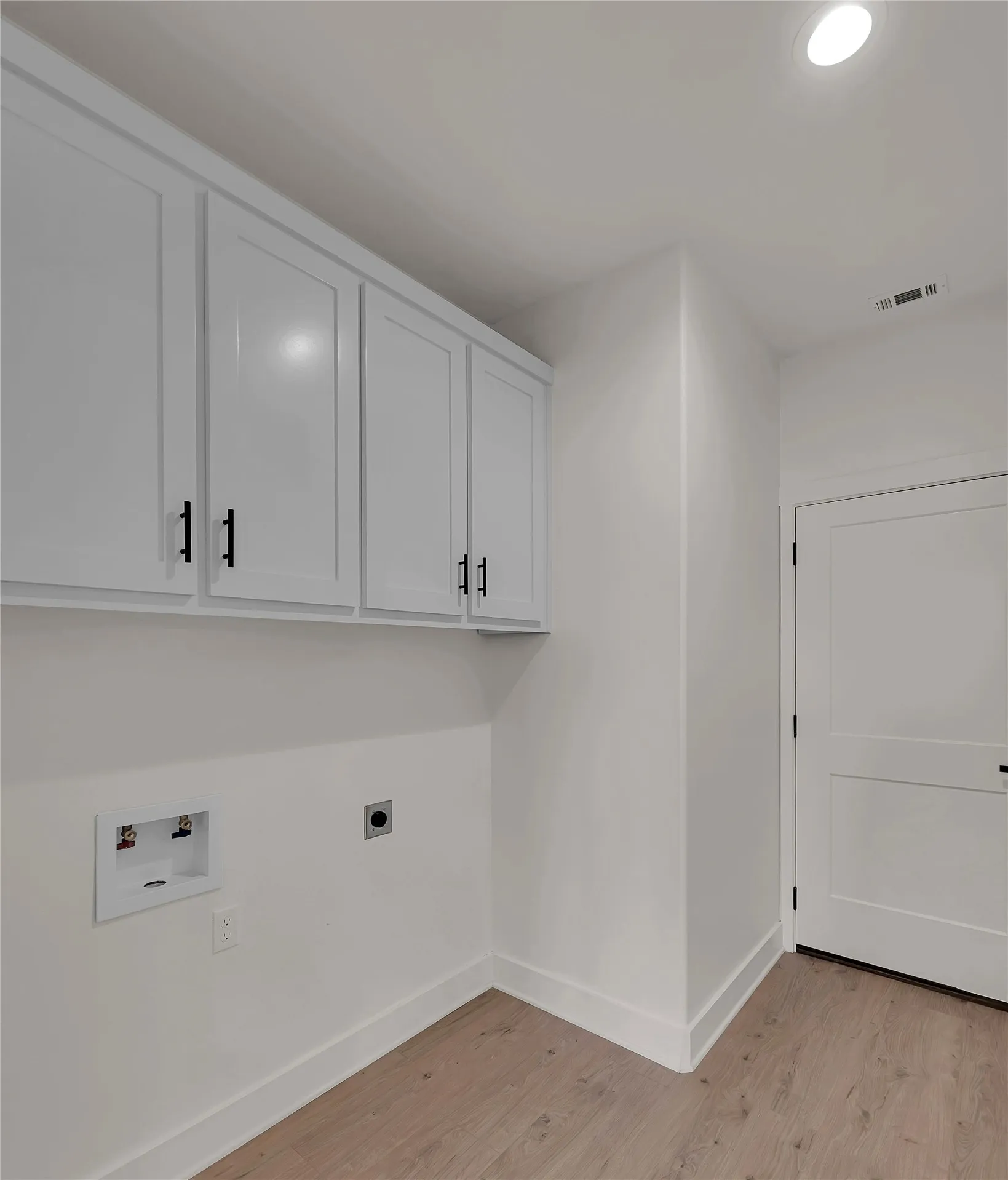 Single Family Residence For Sale in Bosque County , 806 S Avenue Q, Clifton, Texas 76634, 3 Bedroom, 2 Bathroom, 2 Garage spaces, 1,500 Sqft, built in 2026, mls#21312778, Real Estate Agent in Clifton, Homes For Sale in Bosque county, Homes For Sale in Clifton, Realtor in Clifton Texas, Real Estate Brokerage Independent Realty Texas, Luminita Cordes Realtor