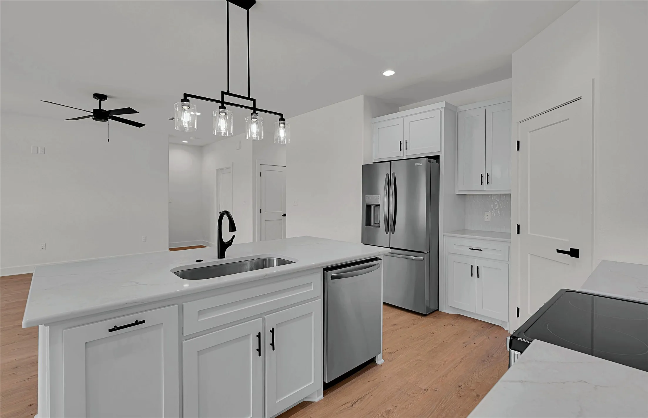 Single Family Residence For Sale in Bosque County , 806 S Avenue Q, Clifton, Texas 76634, 3 Bedroom, 2 Bathroom, 2 Garage spaces, 1,500 Sqft, built in 2026, mls#21312778, Real Estate Agent in Clifton, Homes For Sale in Bosque county, Homes For Sale in Clifton, Realtor in Clifton Texas, Real Estate Brokerage Independent Realty Texas, Luminita Cordes Realtor