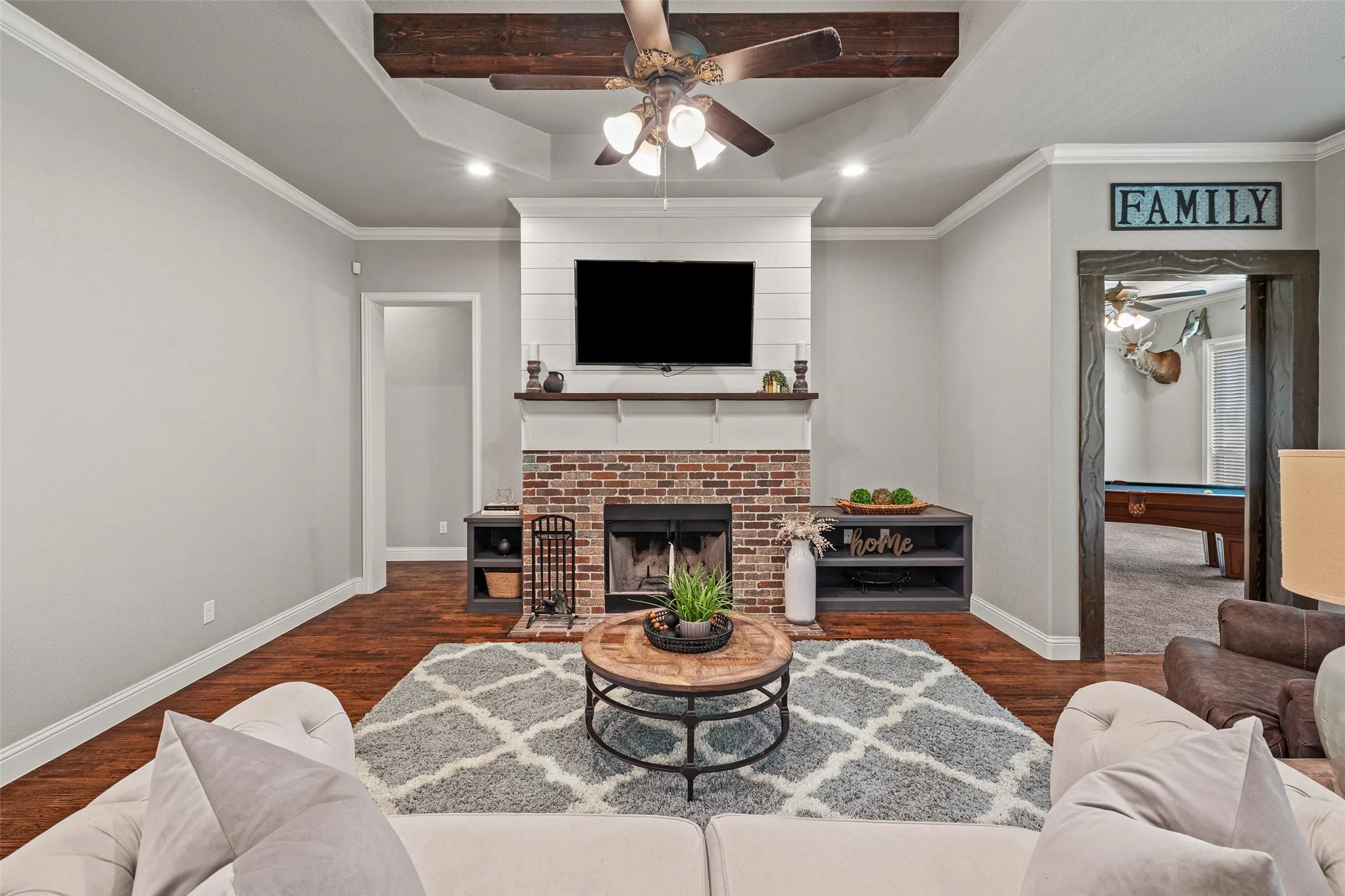 Single Family Residence For Sale in Parker County , 104 Lagrange Court, Weatherford, Texas 76088, 4 Bedroom, 3 Bathroom, 3 Garage spaces, 2,589 Sqft, built in 2018, mls#21312805, Real Estate Agent in Weatherford, Homes For Sale in Parker county, Homes For Sale in Weatherford, Realtor in Weatherford Texas, Real Estate Brokerage Independent Realty Texas, Luminita Cordes Realtor