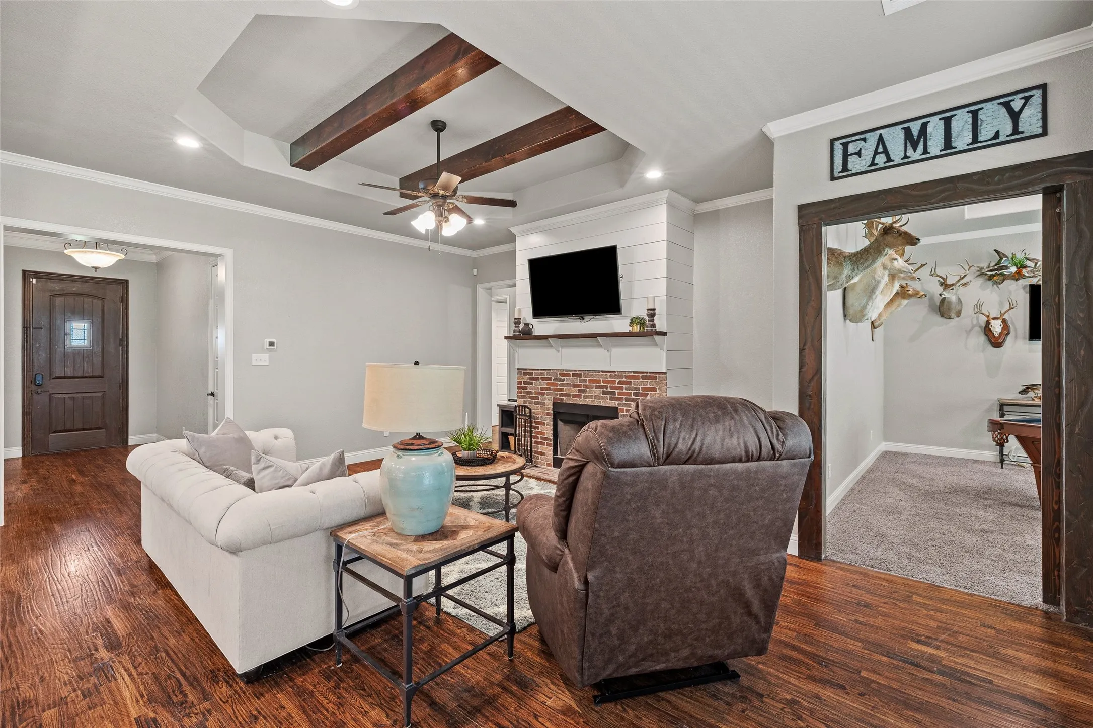 Single Family Residence For Sale in Parker County , 104 Lagrange Court, Weatherford, Texas 76088, 4 Bedroom, 3 Bathroom, 3 Garage spaces, 2,589 Sqft, built in 2018, mls#21312805, Real Estate Agent in Weatherford, Homes For Sale in Parker county, Homes For Sale in Weatherford, Realtor in Weatherford Texas, Real Estate Brokerage Independent Realty Texas, Luminita Cordes Realtor