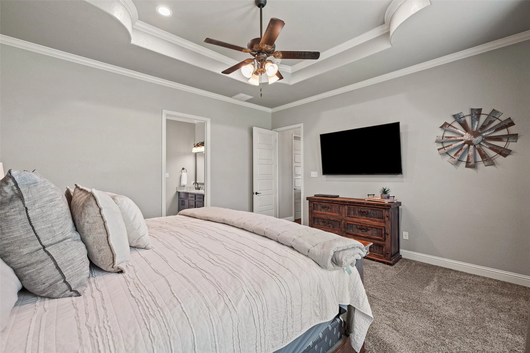 Single Family Residence For Sale in Parker County , 104 Lagrange Court, Weatherford, Texas 76088, 4 Bedroom, 3 Bathroom, 3 Garage spaces, 2,589 Sqft, built in 2018, mls#21312805, Real Estate Agent in Weatherford, Homes For Sale in Parker county, Homes For Sale in Weatherford, Realtor in Weatherford Texas, Real Estate Brokerage Independent Realty Texas, Luminita Cordes Realtor