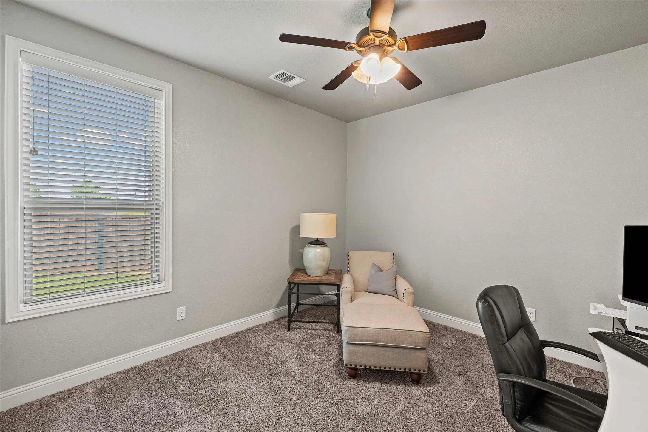 Single Family Residence For Sale in Parker County , 104 Lagrange Court, Weatherford, Texas 76088, 4 Bedroom, 3 Bathroom, 3 Garage spaces, 2,589 Sqft, built in 2018, mls#21312805, Real Estate Agent in Weatherford, Homes For Sale in Parker county, Homes For Sale in Weatherford, Realtor in Weatherford Texas, Real Estate Brokerage Independent Realty Texas, Luminita Cordes Realtor
