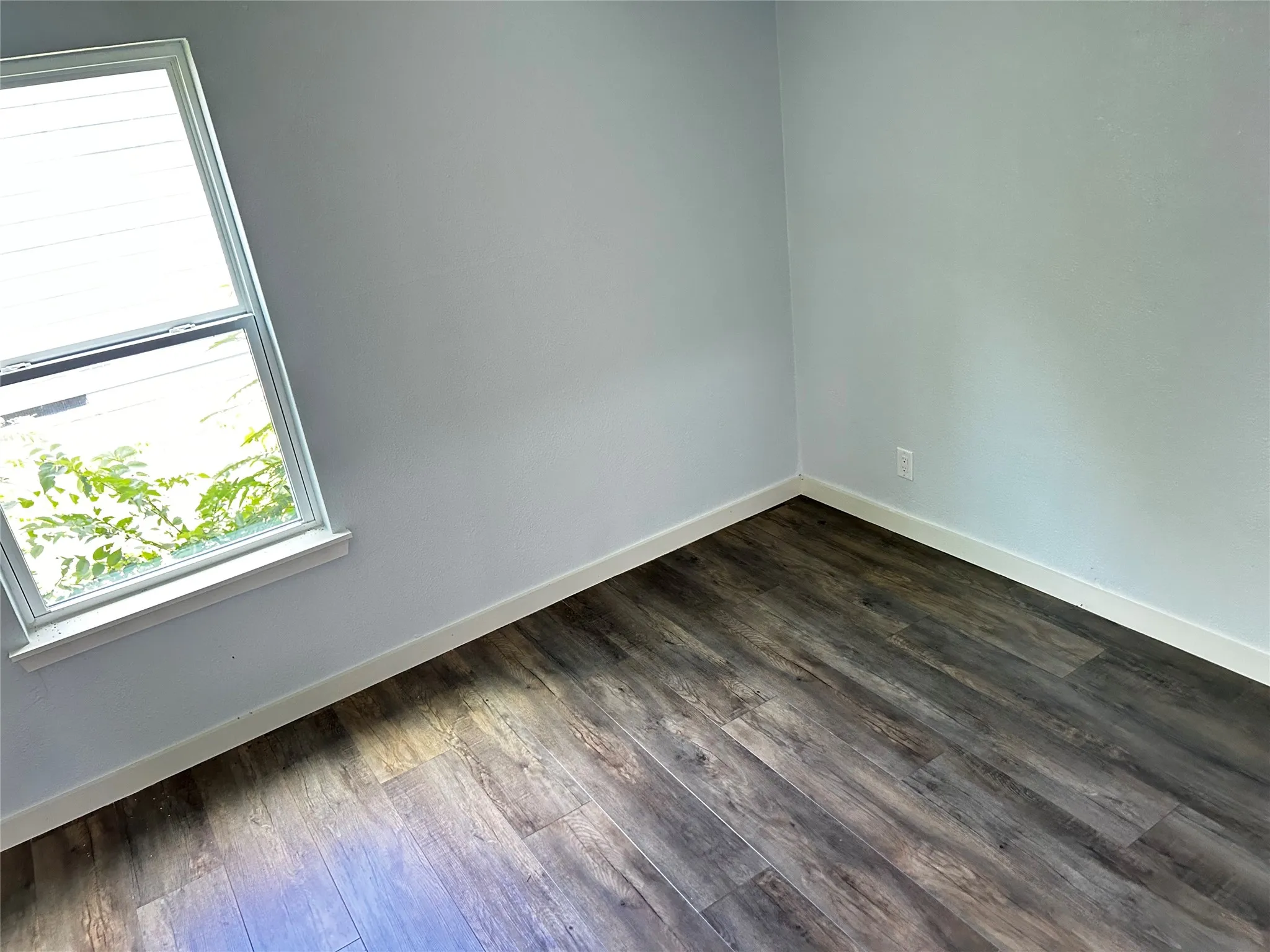 Single Family Residence For Sale in Fannin County , 110 E Cunningham Street, Bonham, Texas 75418, 4 Bedrooms, 3 Bathrooms, Garage spaces, 1,321 Sqft, built in 1965, Price $215,000, mls#21312876, Real Estate Agent in Bonham, Homes For Sale in Fannin county, Homes For Sale in Bonham, Realtor in Bonham Texas, Real Estate Brokerage Independent Realty Texas, Luminita Cordes Realtor