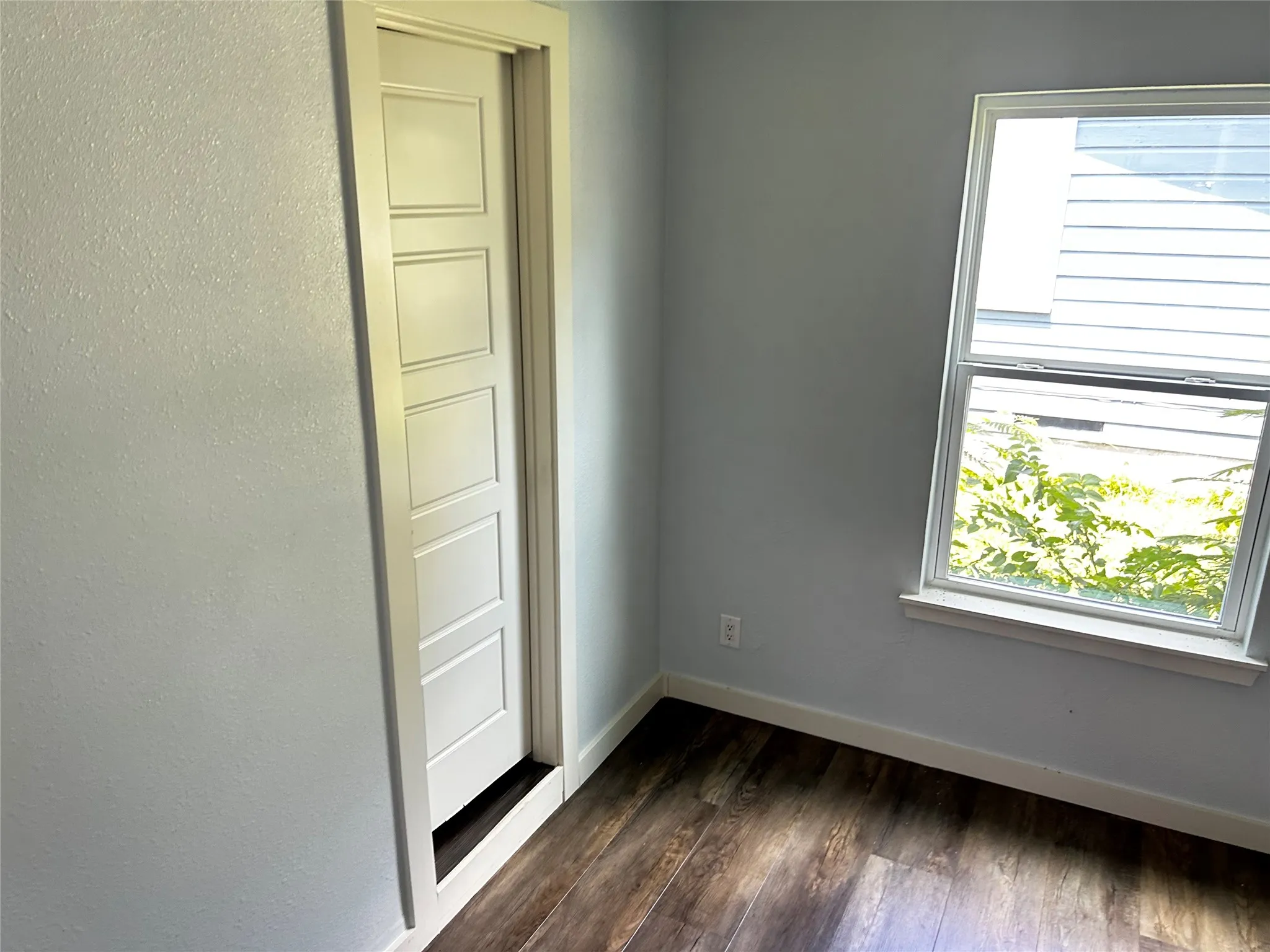 Single Family Residence For Sale in Fannin County , 110 E Cunningham Street, Bonham, Texas 75418, 4 Bedrooms, 3 Bathrooms, Garage spaces, 1,321 Sqft, built in 1965, Price $215,000, mls#21312876, Real Estate Agent in Bonham, Homes For Sale in Fannin county, Homes For Sale in Bonham, Realtor in Bonham Texas, Real Estate Brokerage Independent Realty Texas, Luminita Cordes Realtor