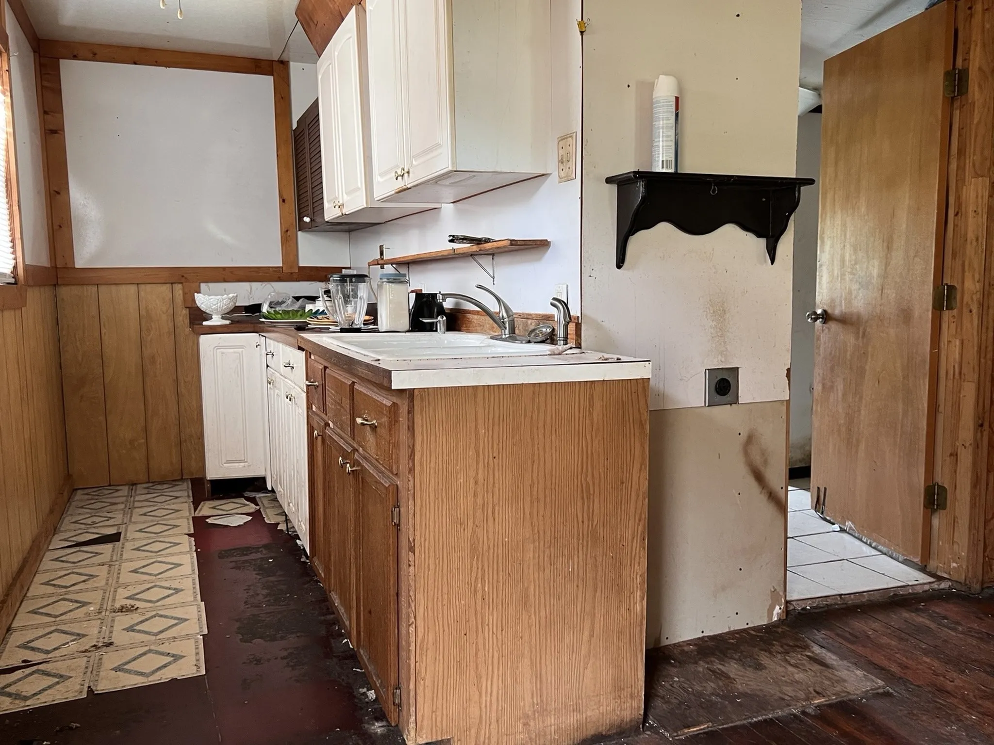 Kitchen Renovation Opportunity