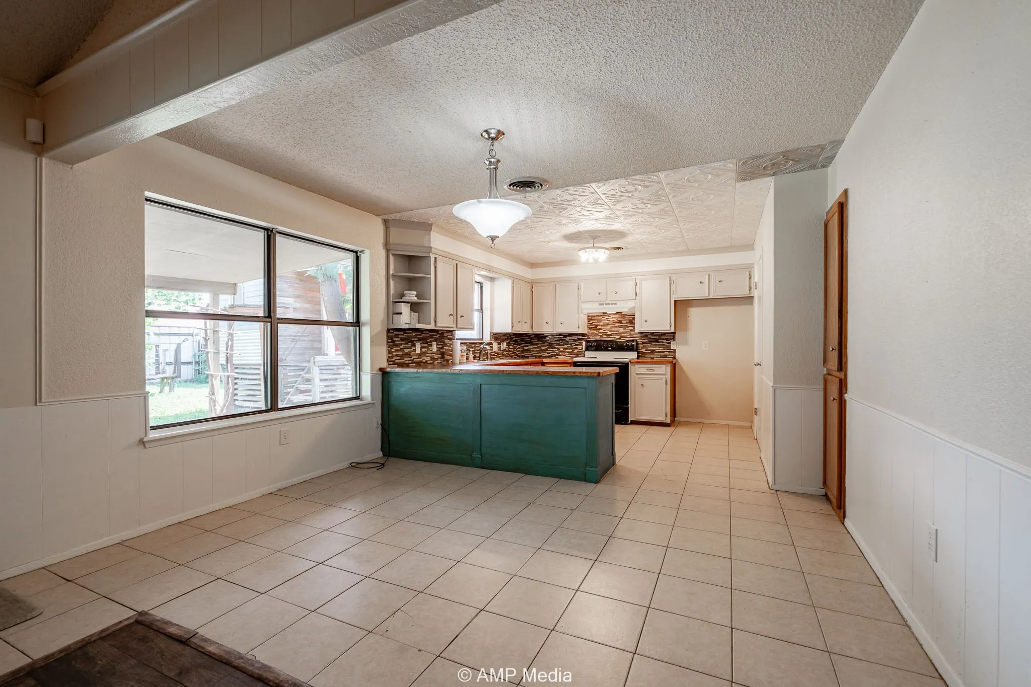 Single Family Residence For Sale in Taylor County , 3226 Whitewing Way, Abilene, Texas 79606, 3 Bedroom, 2 Bathroom, 2 Garage spaces, 1,647 Sqft, built in 1978, mls#21312892, Real Estate Agent in Abilene, Homes For Sale in Taylor county, Homes For Sale in Abilene, Realtor in Abilene Texas, Real Estate Brokerage Independent Realty Texas, Luminita Cordes Realtor