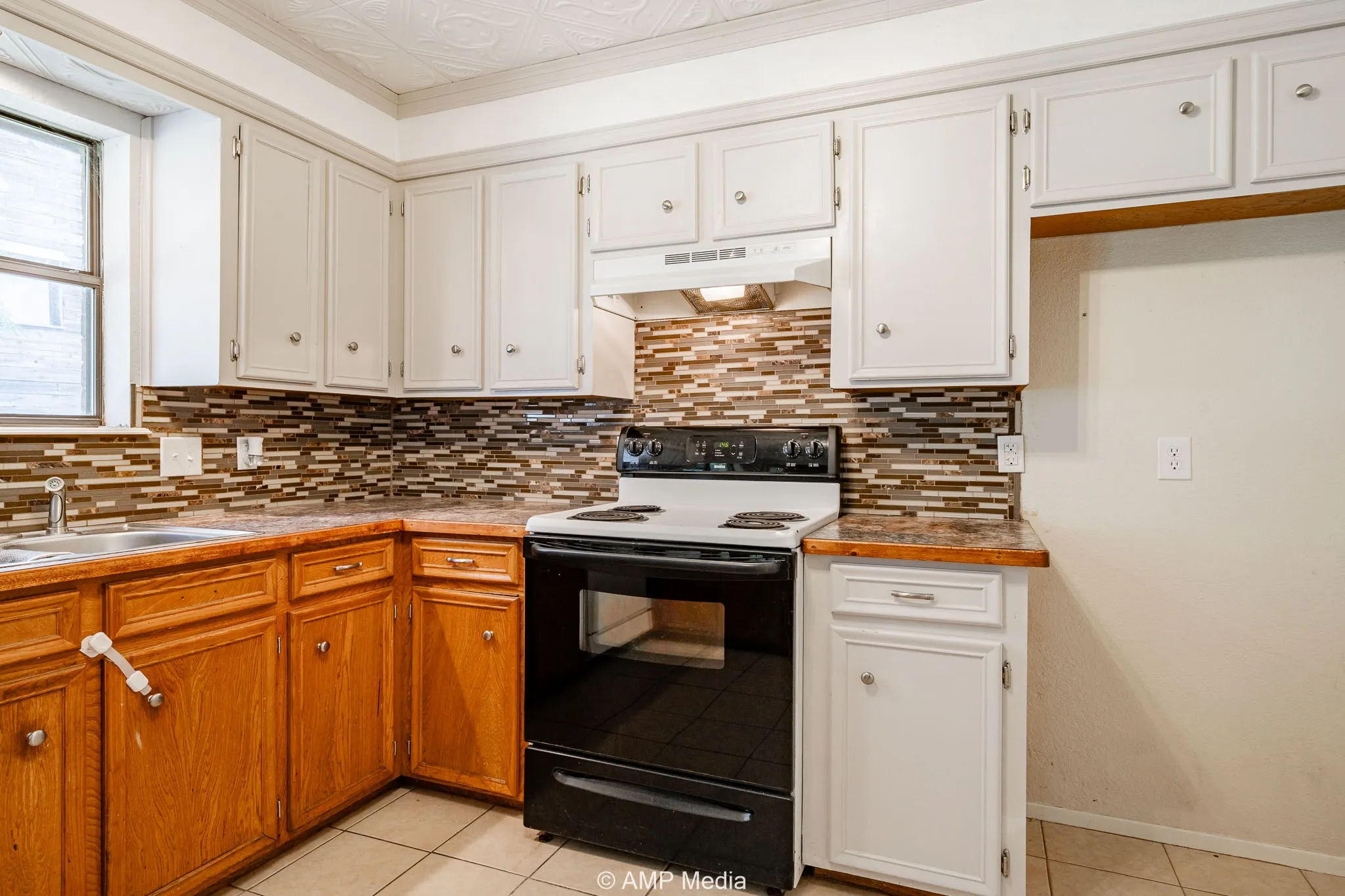 Single Family Residence For Sale in Taylor County , 3226 Whitewing Way, Abilene, Texas 79606, 3 Bedroom, 2 Bathroom, 2 Garage spaces, 1,647 Sqft, built in 1978, mls#21312892, Real Estate Agent in Abilene, Homes For Sale in Taylor county, Homes For Sale in Abilene, Realtor in Abilene Texas, Real Estate Brokerage Independent Realty Texas, Luminita Cordes Realtor