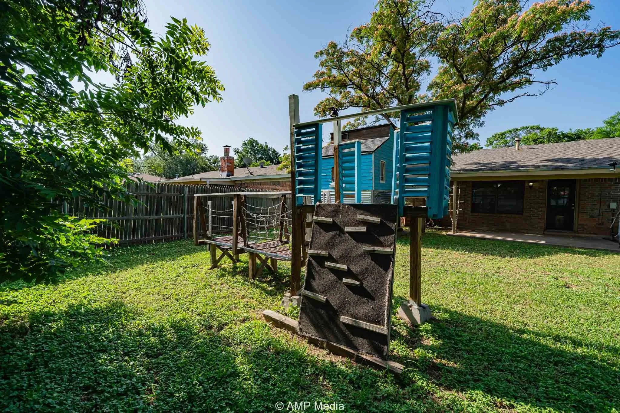 Single Family Residence For Sale in Taylor County , 3226 Whitewing Way, Abilene, Texas 79606, 3 Bedroom, 2 Bathroom, 2 Garage spaces, 1,647 Sqft, built in 1978, mls#21312892, Real Estate Agent in Abilene, Homes For Sale in Taylor county, Homes For Sale in Abilene, Realtor in Abilene Texas, Real Estate Brokerage Independent Realty Texas, Luminita Cordes Realtor