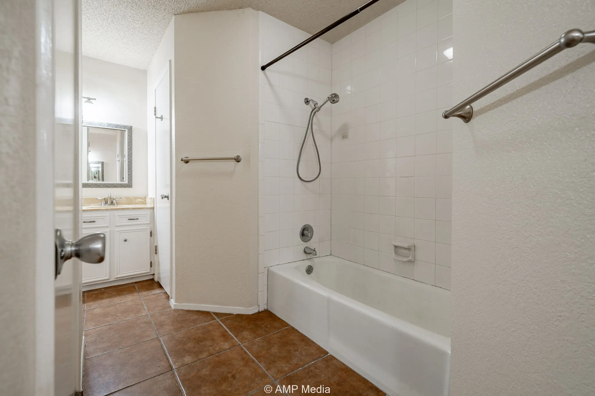 Single Family Residence For Sale in Taylor County , 3226 Whitewing Way, Abilene, Texas 79606, 3 Bedroom, 2 Bathroom, 2 Garage spaces, 1,647 Sqft, built in 1978, mls#21312892, Real Estate Agent in Abilene, Homes For Sale in Taylor county, Homes For Sale in Abilene, Realtor in Abilene Texas, Real Estate Brokerage Independent Realty Texas, Luminita Cordes Realtor