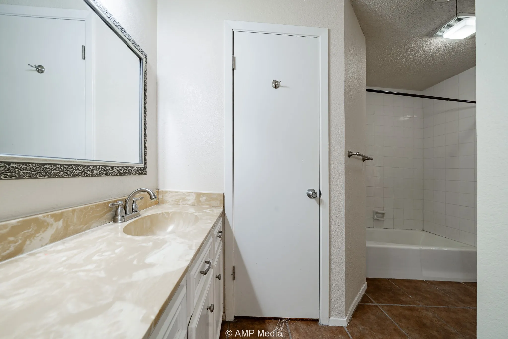 Single Family Residence For Sale in Taylor County , 3226 Whitewing Way, Abilene, Texas 79606, 3 Bedroom, 2 Bathroom, 2 Garage spaces, 1,647 Sqft, built in 1978, mls#21312892, Real Estate Agent in Abilene, Homes For Sale in Taylor county, Homes For Sale in Abilene, Realtor in Abilene Texas, Real Estate Brokerage Independent Realty Texas, Luminita Cordes Realtor