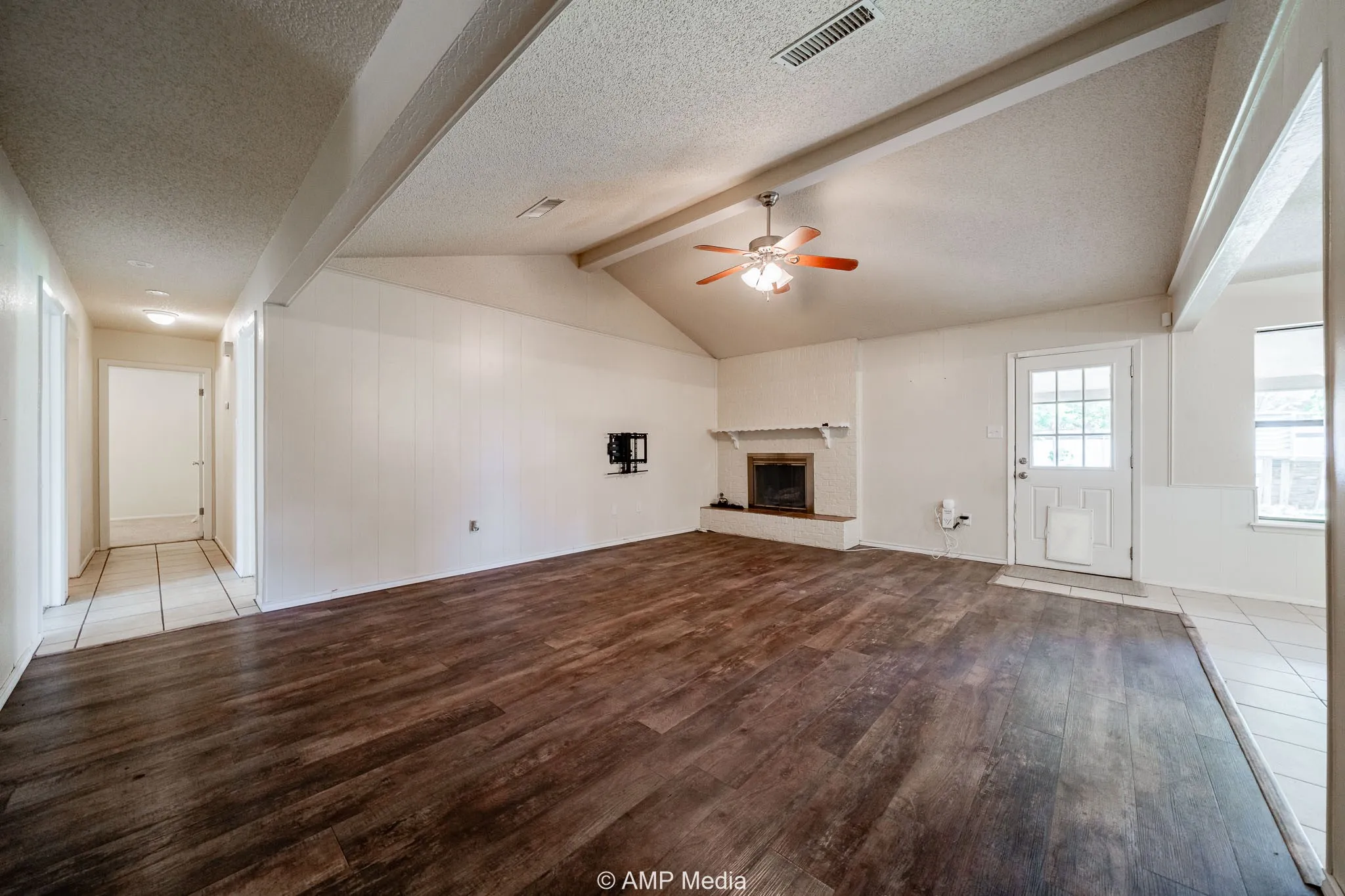 Single Family Residence For Sale in Taylor County , 3226 Whitewing Way, Abilene, Texas 79606, 3 Bedroom, 2 Bathroom, 2 Garage spaces, 1,647 Sqft, built in 1978, mls#21312892, Real Estate Agent in Abilene, Homes For Sale in Taylor county, Homes For Sale in Abilene, Realtor in Abilene Texas, Real Estate Brokerage Independent Realty Texas, Luminita Cordes Realtor