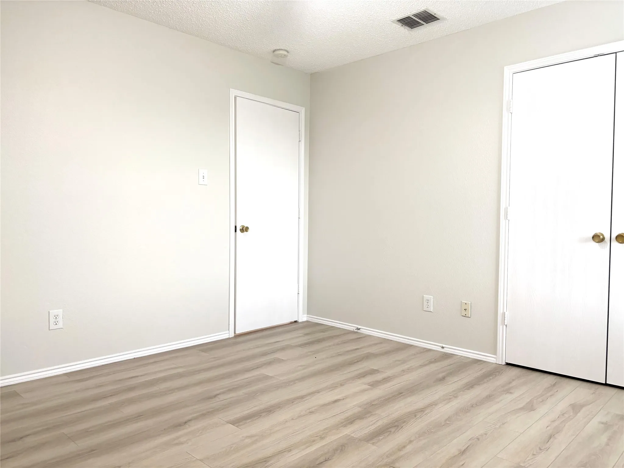 Single Family Residence For Rent in Collin County , 2521 Brinlee Branch Lane, Mc Kinney, Texas 75071, 3 Bedroom, 3 Bathroom, 2 Garage spaces, 2,307 Sqft, built in 2001, mls#21312910, Real Estate Agent in Mc Kinney, Homes For Rent in Collin county, Homes For Rent in Mc Kinney, Realtor in Mc Kinney Texas, Real Estate Brokerage Independent Realty Texas, Luminita Cordes Realtor
