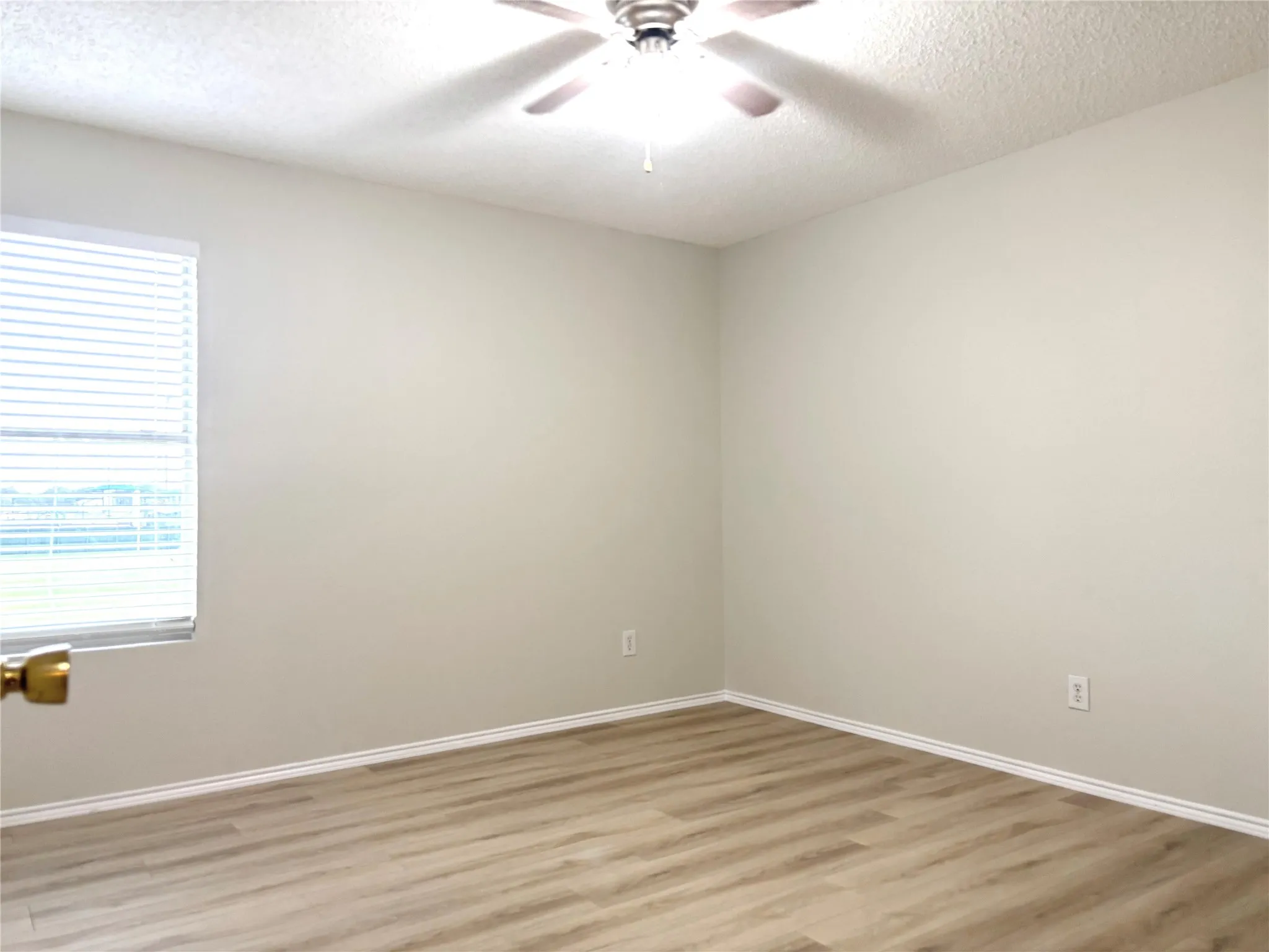 Single Family Residence For Rent in Collin County , 2521 Brinlee Branch Lane, Mc Kinney, Texas 75071, 3 Bedroom, 3 Bathroom, 2 Garage spaces, 2,307 Sqft, built in 2001, mls#21312910, Real Estate Agent in Mc Kinney, Homes For Rent in Collin county, Homes For Rent in Mc Kinney, Realtor in Mc Kinney Texas, Real Estate Brokerage Independent Realty Texas, Luminita Cordes Realtor