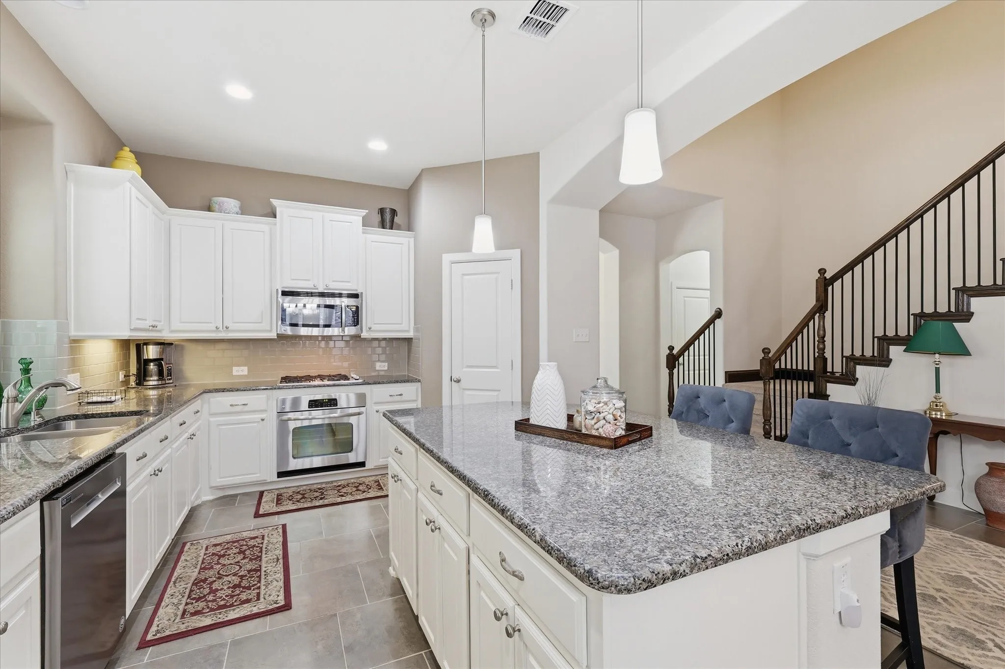 Single Family Residence For Sale in Denton County , 2713 Cole Castle Drive, Lewisville, Texas 75056, 4 Bedroom, 4 Bathroom, 2 Garage spaces, 3,423 Sqft, built in 2013, mls#21310621, Real Estate Agent in Lewisville, Homes For Sale in Denton county, Homes For Sale in Lewisville, Realtor in Lewisville Texas, Real Estate Brokerage Independent Realty Texas, Luminita Cordes Realtor