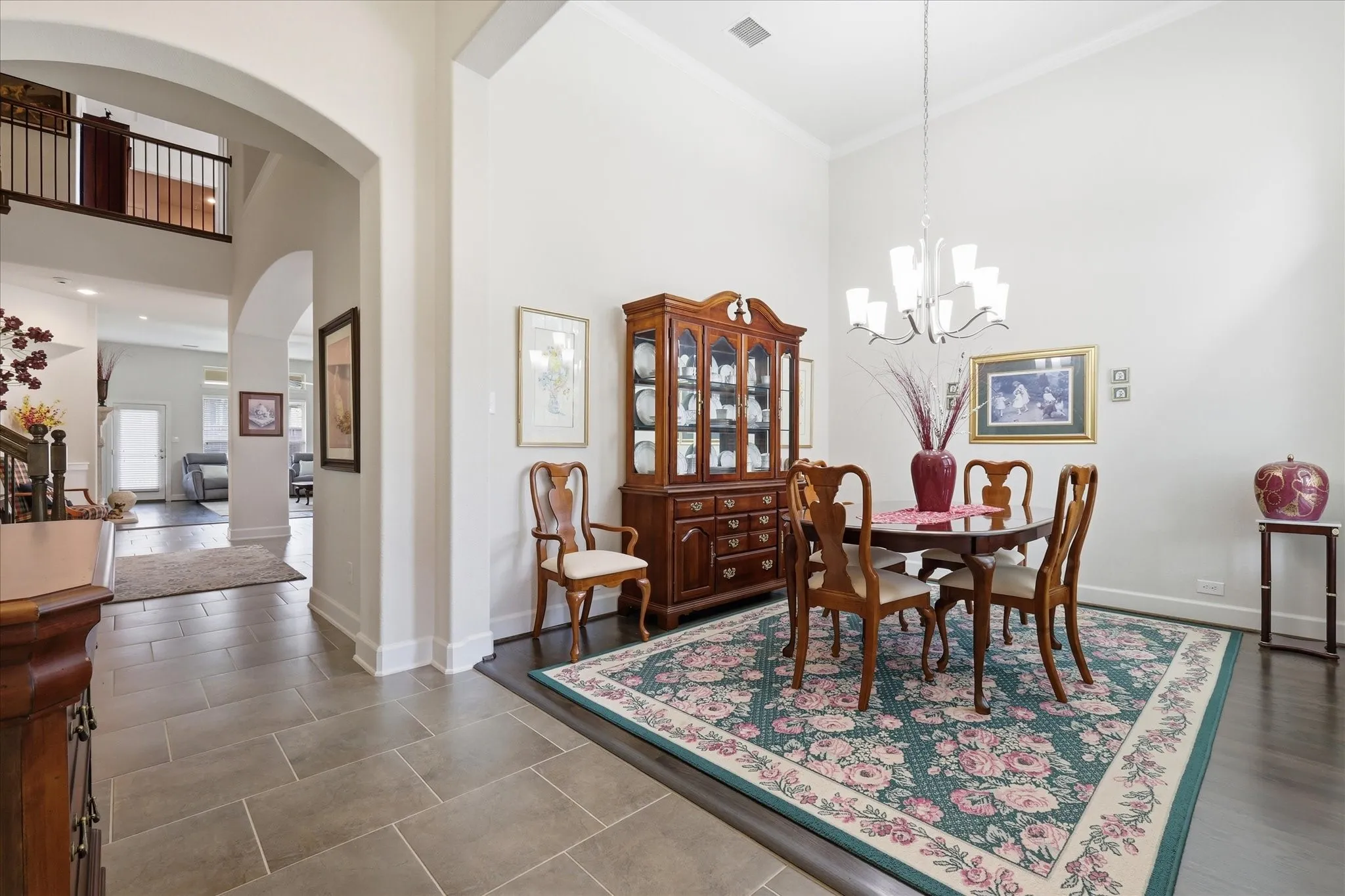 Single Family Residence For Sale in Denton County , 2713 Cole Castle Drive, Lewisville, Texas 75056, 4 Bedroom, 4 Bathroom, 2 Garage spaces, 3,423 Sqft, built in 2013, mls#21310621, Real Estate Agent in Lewisville, Homes For Sale in Denton county, Homes For Sale in Lewisville, Realtor in Lewisville Texas, Real Estate Brokerage Independent Realty Texas, Luminita Cordes Realtor