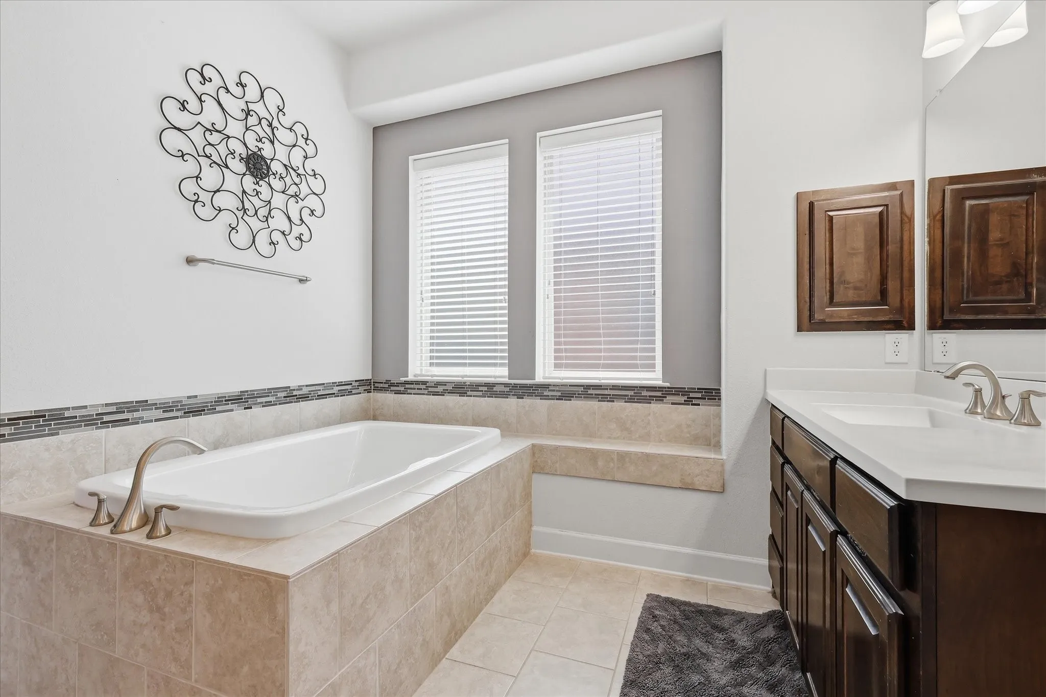 Single Family Residence For Sale in Denton County , 2713 Cole Castle Drive, Lewisville, Texas 75056, 4 Bedroom, 4 Bathroom, 2 Garage spaces, 3,423 Sqft, built in 2013, mls#21310621, Real Estate Agent in Lewisville, Homes For Sale in Denton county, Homes For Sale in Lewisville, Realtor in Lewisville Texas, Real Estate Brokerage Independent Realty Texas, Luminita Cordes Realtor
