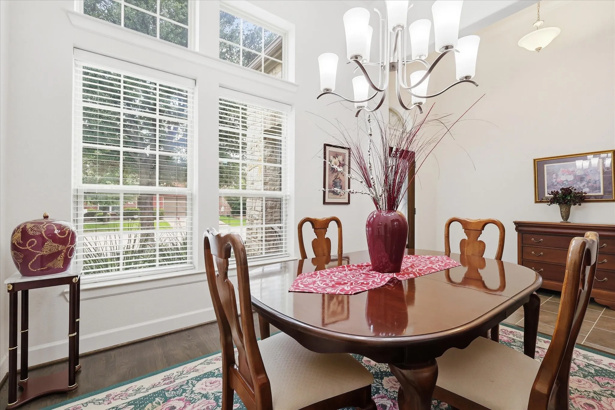 Single Family Residence For Sale in Denton County , 2713 Cole Castle Drive, Lewisville, Texas 75056, 4 Bedroom, 4 Bathroom, 2 Garage spaces, 3,423 Sqft, built in 2013, mls#21310621, Real Estate Agent in Lewisville, Homes For Sale in Denton county, Homes For Sale in Lewisville, Realtor in Lewisville Texas, Real Estate Brokerage Independent Realty Texas, Luminita Cordes Realtor