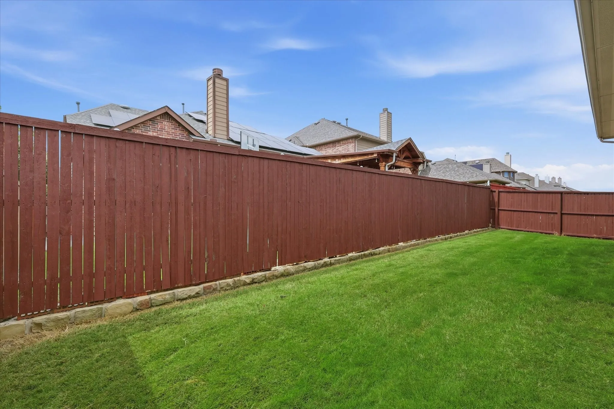 Single Family Residence For Sale in Denton County , 2713 Cole Castle Drive, Lewisville, Texas 75056, 4 Bedroom, 4 Bathroom, 2 Garage spaces, 3,423 Sqft, built in 2013, mls#21310621, Real Estate Agent in Lewisville, Homes For Sale in Denton county, Homes For Sale in Lewisville, Realtor in Lewisville Texas, Real Estate Brokerage Independent Realty Texas, Luminita Cordes Realtor