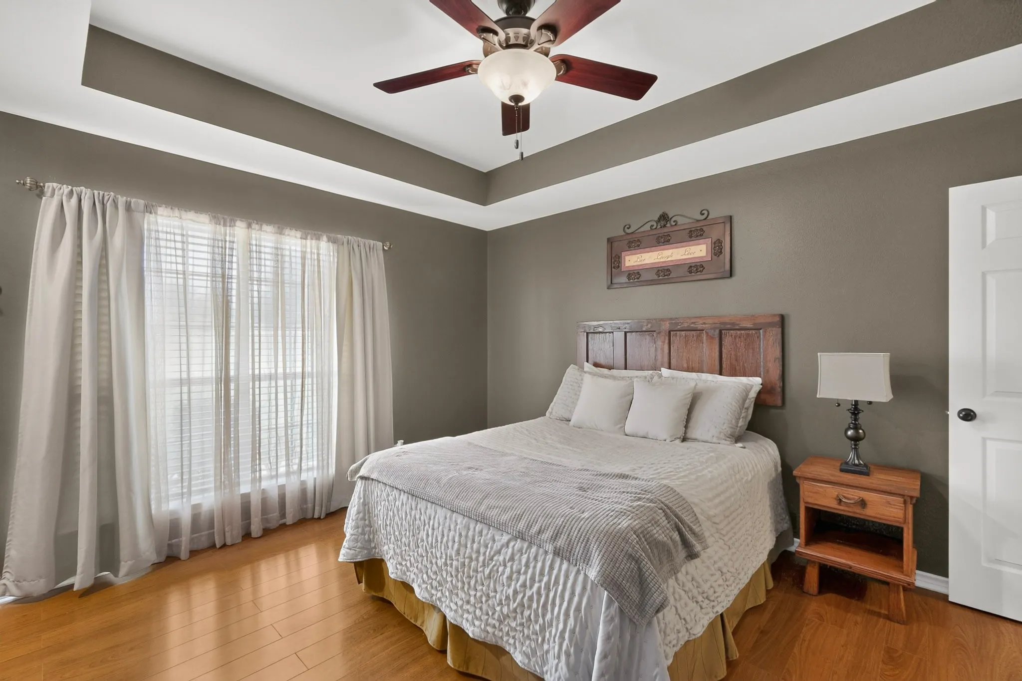 Single Family Residence For Sale in Kaufman County , 611 N Fm 740, Forney, Texas 75126, 4 Bedroom, 3 Bathroom, 2 Garage spaces, 2,749 Sqft, built in 1994, mls#21312230, Real Estate Agent in Forney, Homes For Sale in Kaufman county, Homes For Sale in Forney, Realtor in Forney Texas, Real Estate Brokerage Independent Realty Texas, Luminita Cordes Realtor