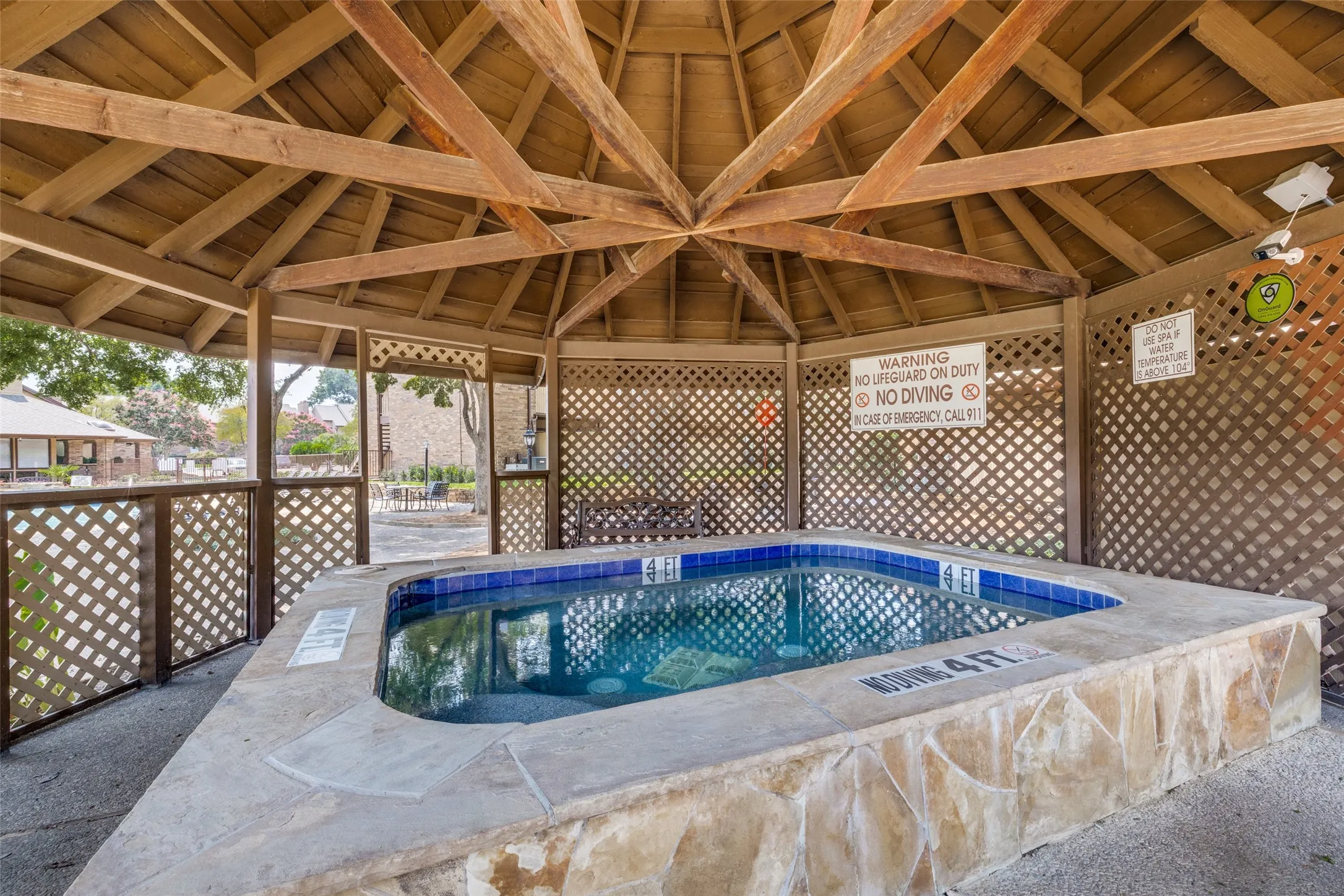 Condominium For Sale in Tarrant County , 1109 Calico Lane 1822, Arlington, Texas 76011, 2 Bedroom, 2 Bathroom, Garage spaces, 1,229 Sqft, built in 1981, mls#21312307, Real Estate Agent in Arlington, Homes For Sale in Tarrant county, Homes For Sale in Arlington, Realtor in Arlington Texas, Real Estate Brokerage Independent Realty Texas, Luminita Cordes Realtor