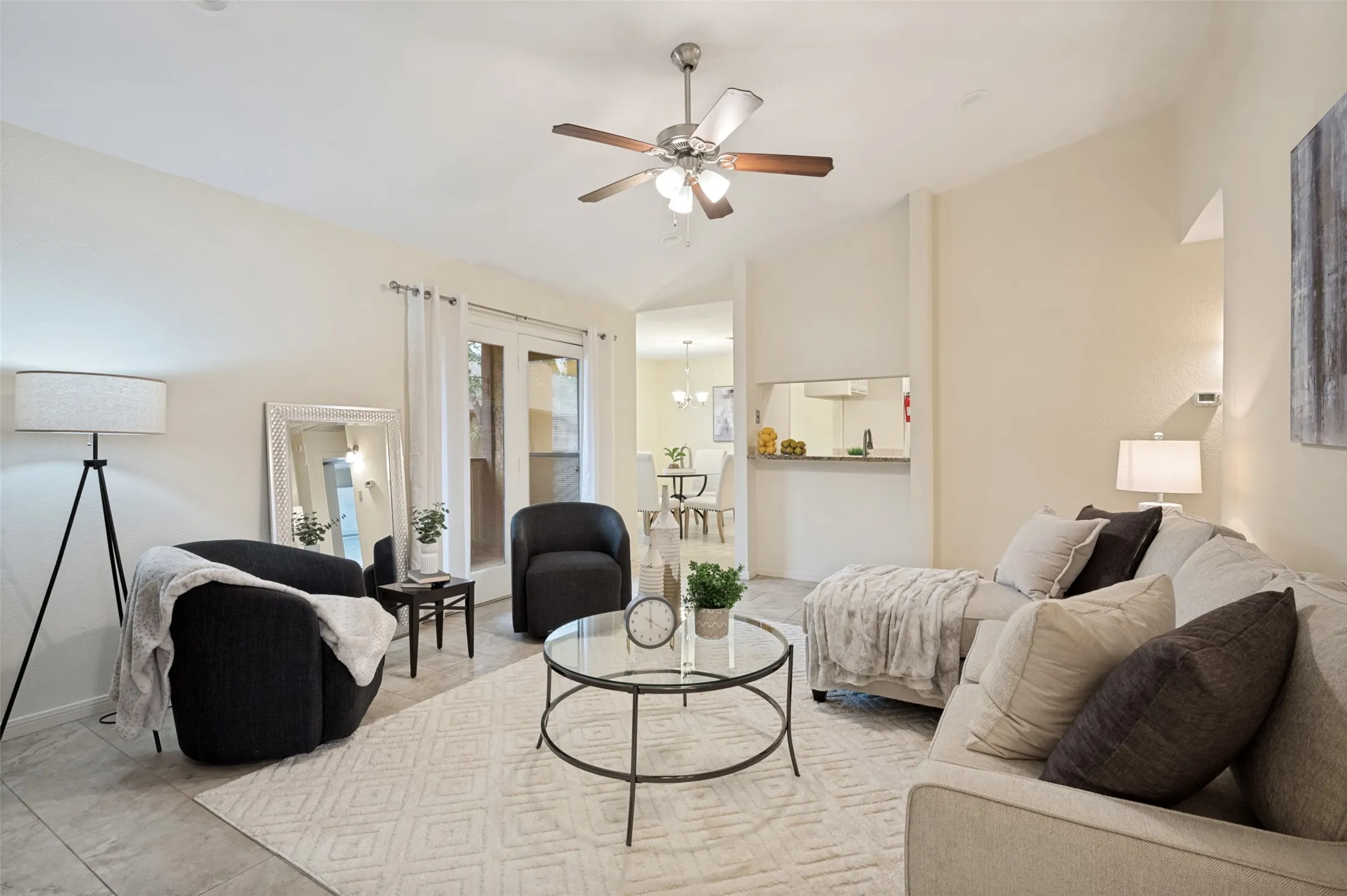 Condominium For Sale in Tarrant County , 1109 Calico Lane 1822, Arlington, Texas 76011, 2 Bedroom, 2 Bathroom, Garage spaces, 1,229 Sqft, built in 1981, mls#21312307, Real Estate Agent in Arlington, Homes For Sale in Tarrant county, Homes For Sale in Arlington, Realtor in Arlington Texas, Real Estate Brokerage Independent Realty Texas, Luminita Cordes Realtor