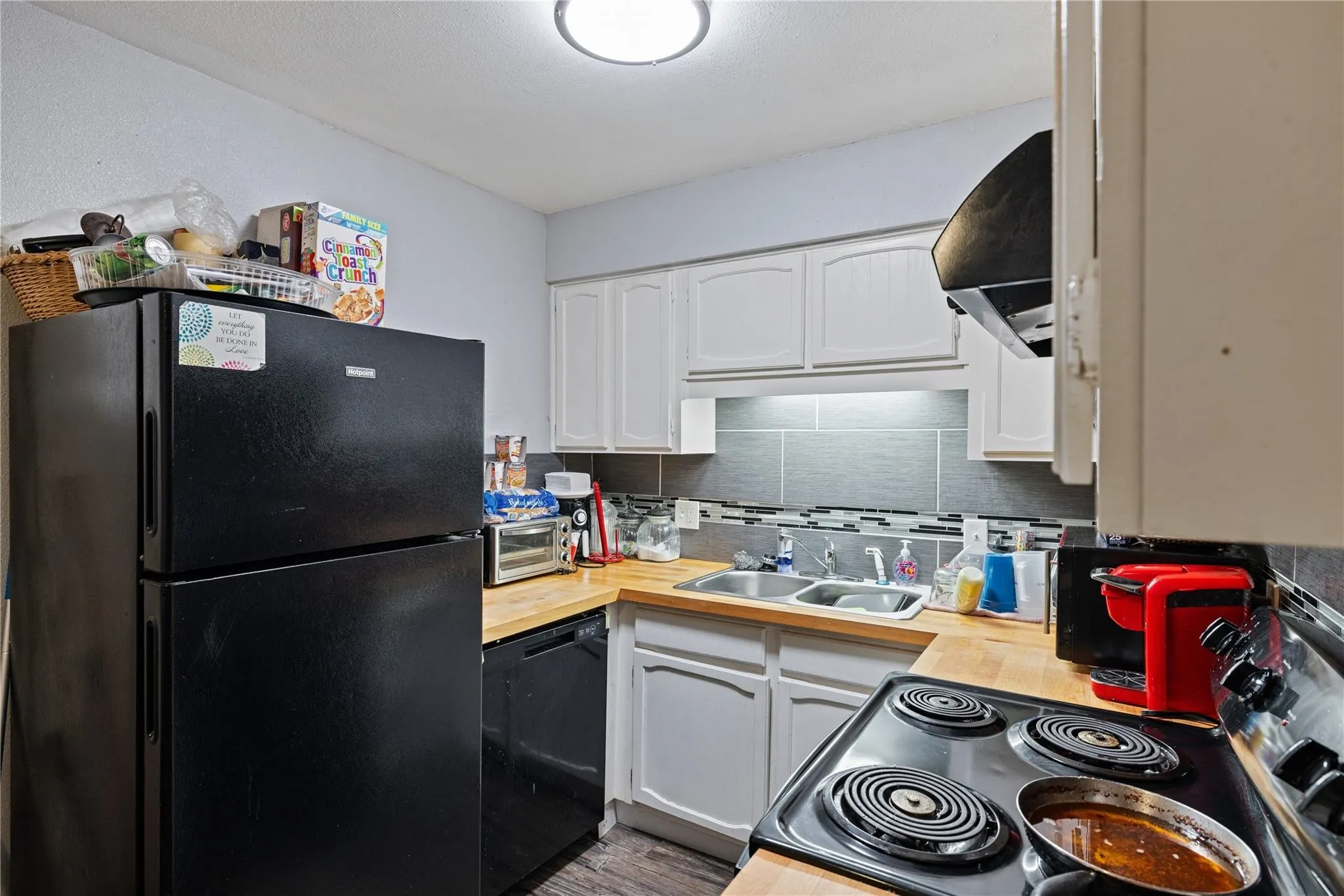 Duplex For Sale in Tarrant County , 107 Ray Street, Arlington, Texas 76010, 4 Bedroom, 2 Bathroom, Garage spaces, 0 Sqft, built in 1980, mls#21312935, Real Estate Agent in Arlington, Homes For Sale in Tarrant county, Homes For Sale in Arlington, Realtor in Arlington Texas, Real Estate Brokerage Independent Realty Texas, Luminita Cordes Realtor
