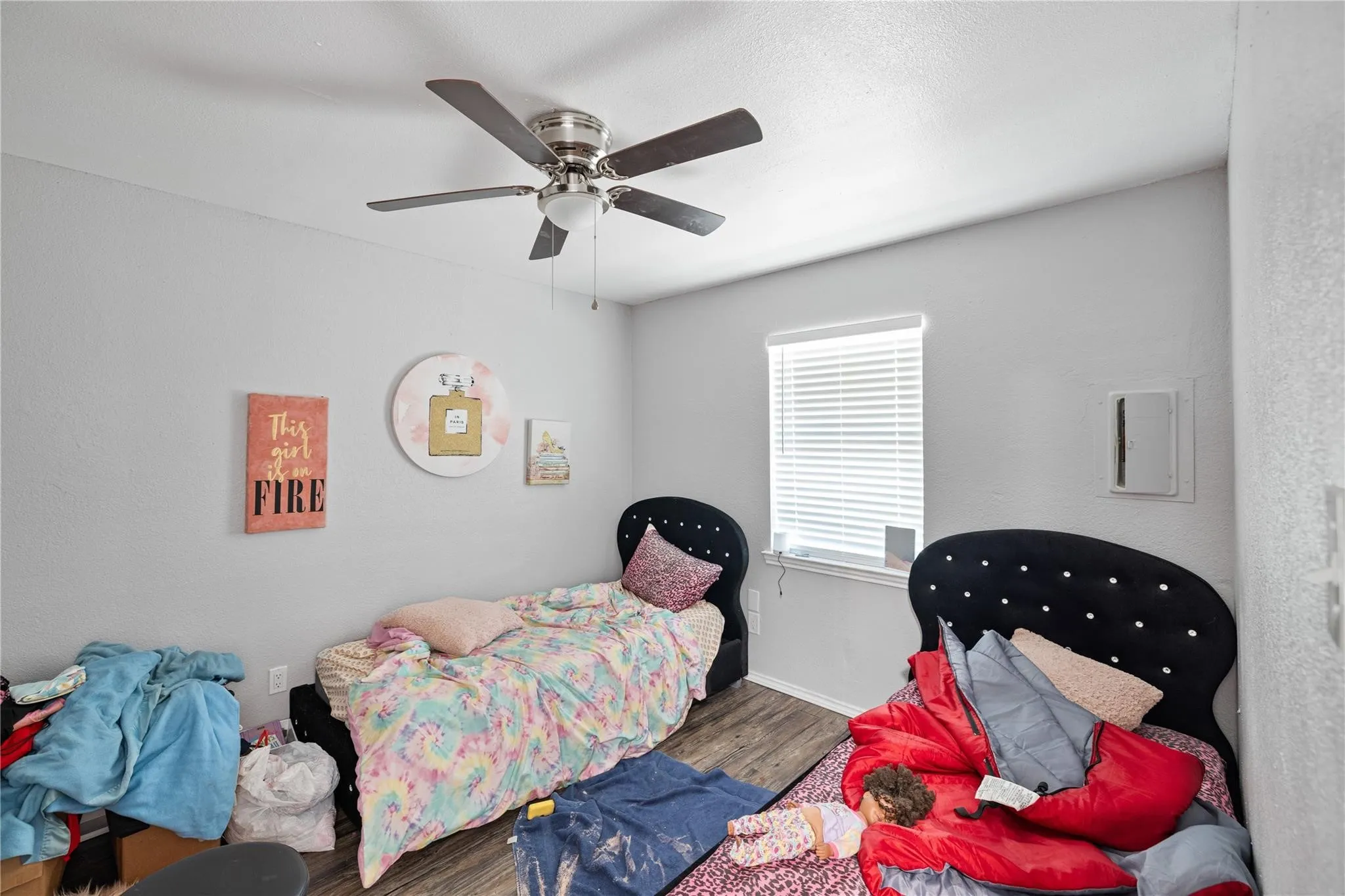Duplex For Sale in Tarrant County , 107 Ray Street, Arlington, Texas 76010, 4 Bedroom, 2 Bathroom, Garage spaces, 0 Sqft, built in 1980, mls#21312935, Real Estate Agent in Arlington, Homes For Sale in Tarrant county, Homes For Sale in Arlington, Realtor in Arlington Texas, Real Estate Brokerage Independent Realty Texas, Luminita Cordes Realtor