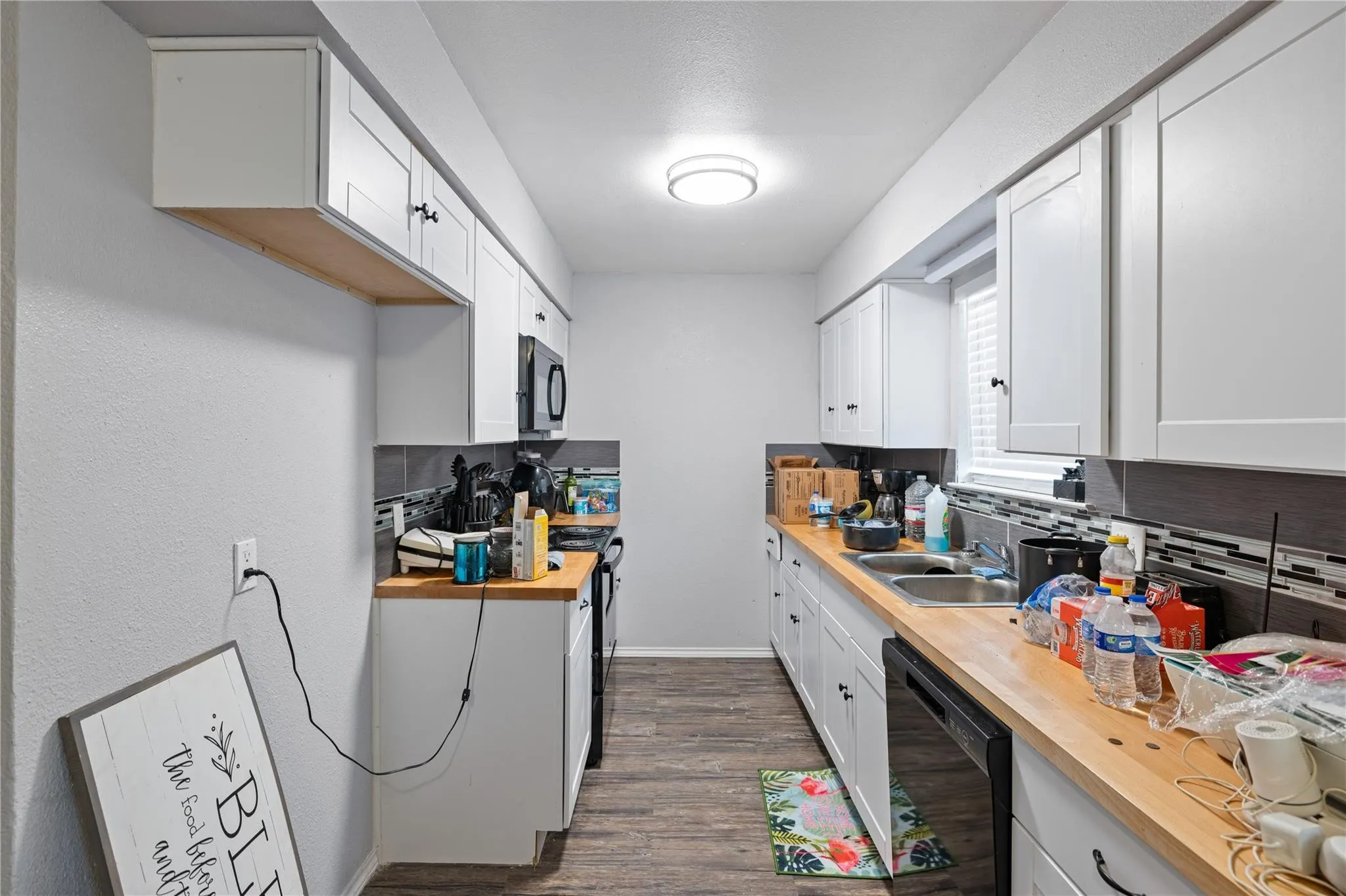 Duplex For Sale in Tarrant County , 107 Ray Street, Arlington, Texas 76010, 4 Bedroom, 2 Bathroom, Garage spaces, 0 Sqft, built in 1980, mls#21312935, Real Estate Agent in Arlington, Homes For Sale in Tarrant county, Homes For Sale in Arlington, Realtor in Arlington Texas, Real Estate Brokerage Independent Realty Texas, Luminita Cordes Realtor