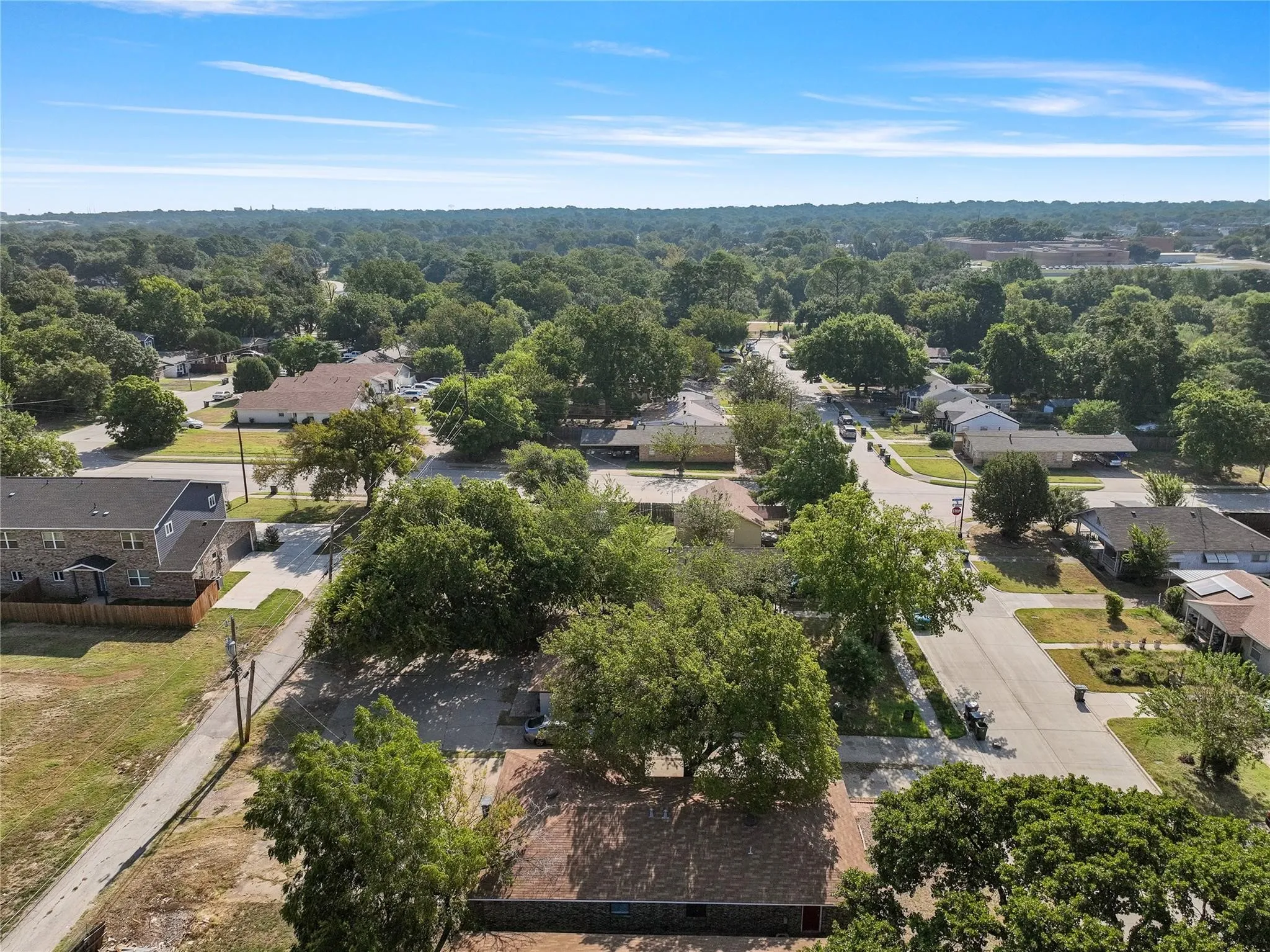 Duplex For Sale in Tarrant County , 107 Ray Street, Arlington, Texas 76010, 4 Bedroom, 2 Bathroom, Garage spaces, 0 Sqft, built in 1980, mls#21312935, Real Estate Agent in Arlington, Homes For Sale in Tarrant county, Homes For Sale in Arlington, Realtor in Arlington Texas, Real Estate Brokerage Independent Realty Texas, Luminita Cordes Realtor